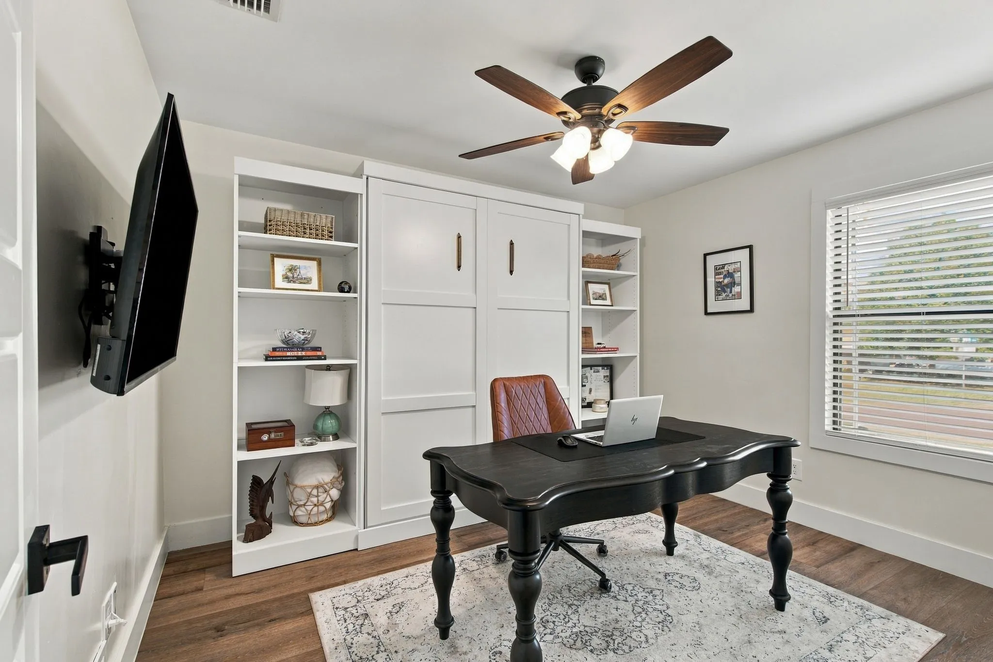 Single Family Residence For Sale in Tarrant County , 2205 Sierra Drive, Grapevine, Texas 76051, 3 Bedroom, 2 Bathroom, 2 Garage spaces, 1,454 Sqft, built in 1978, mls#21407518, Real Estate Agent in Grapevine, Homes For Sale in Tarrant county, Homes For Sale in Grapevine, Realtor in Grapevine Texas, Real Estate Brokerage Independent Realty Texas, Luminita Cordes Realtor