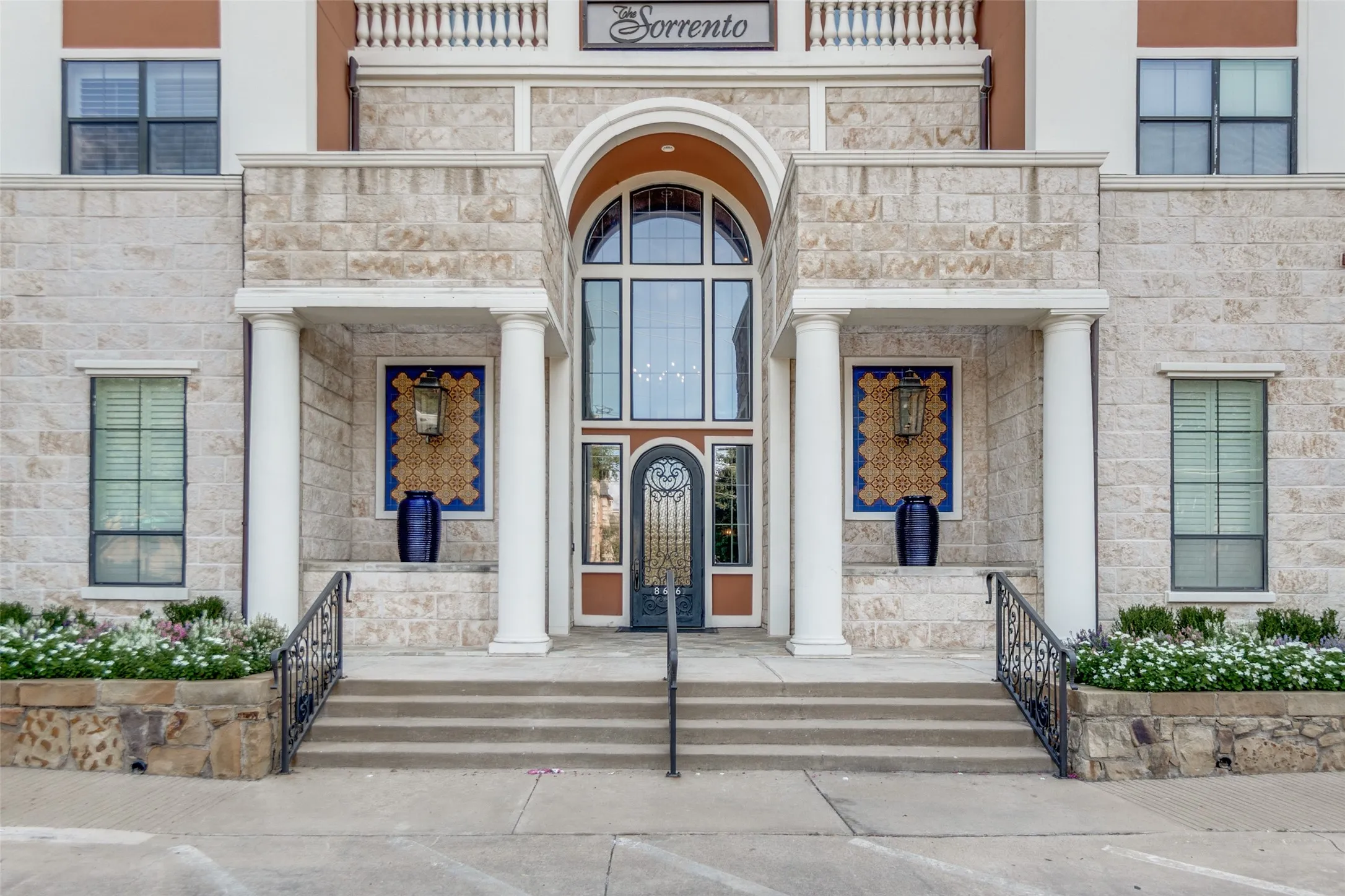 Condominium For Sale in Dallas County , 8616 Turtle Creek Boulevard 214, Dallas, Texas 75225, 2 Bedroom, 3 Bathroom, 3 Garage spaces, 1,949 Sqft, built in 2006, mls#21407493, Real Estate Agent in Dallas, Homes For Sale in Dallas county, Homes For Sale in Dallas, Realtor in Dallas Texas, Real Estate Brokerage Independent Realty Texas, Luminita Cordes Realtor