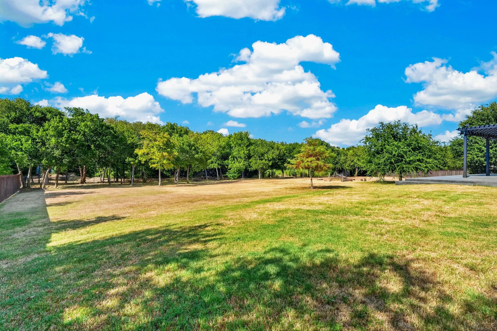 Single Family Residence For Rent in Ellis County , 6451 Still Waters Court, Midlothian, Texas 76065, 4 Bedroom, 4 Bathroom, 2 Garage spaces, 3,159 Sqft, built in 2016, mls#21408001, Real Estate Agent in Midlothian, Homes For Rent in Ellis county, Homes For Rent in Midlothian, Realtor in Midlothian Texas, Real Estate Brokerage Independent Realty Texas, Luminita Cordes Realtor