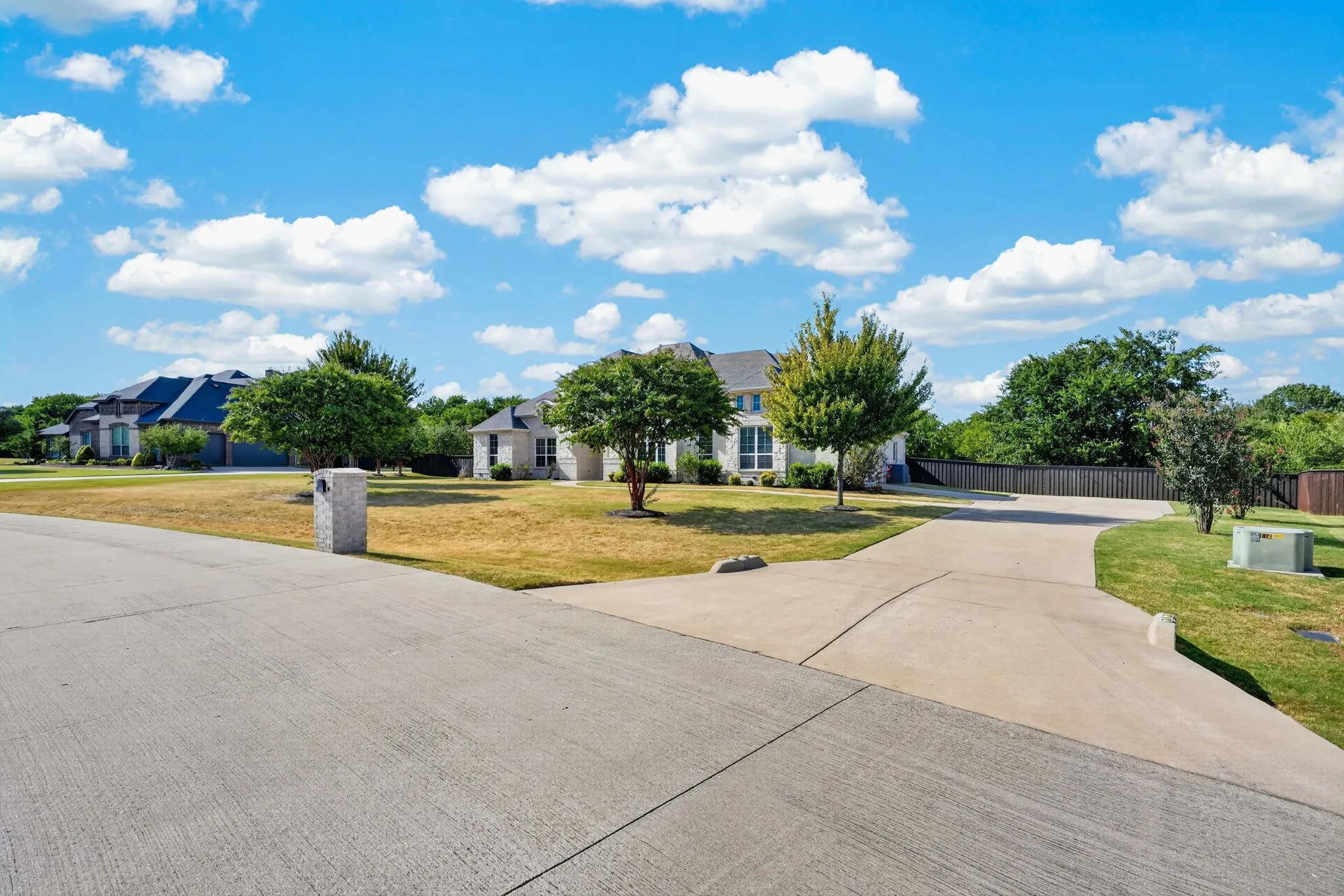 Single Family Residence For Rent in Ellis County , 6451 Still Waters Court, Midlothian, Texas 76065, 4 Bedroom, 4 Bathroom, 2 Garage spaces, 3,159 Sqft, built in 2016, mls#21408001, Real Estate Agent in Midlothian, Homes For Rent in Ellis county, Homes For Rent in Midlothian, Realtor in Midlothian Texas, Real Estate Brokerage Independent Realty Texas, Luminita Cordes Realtor