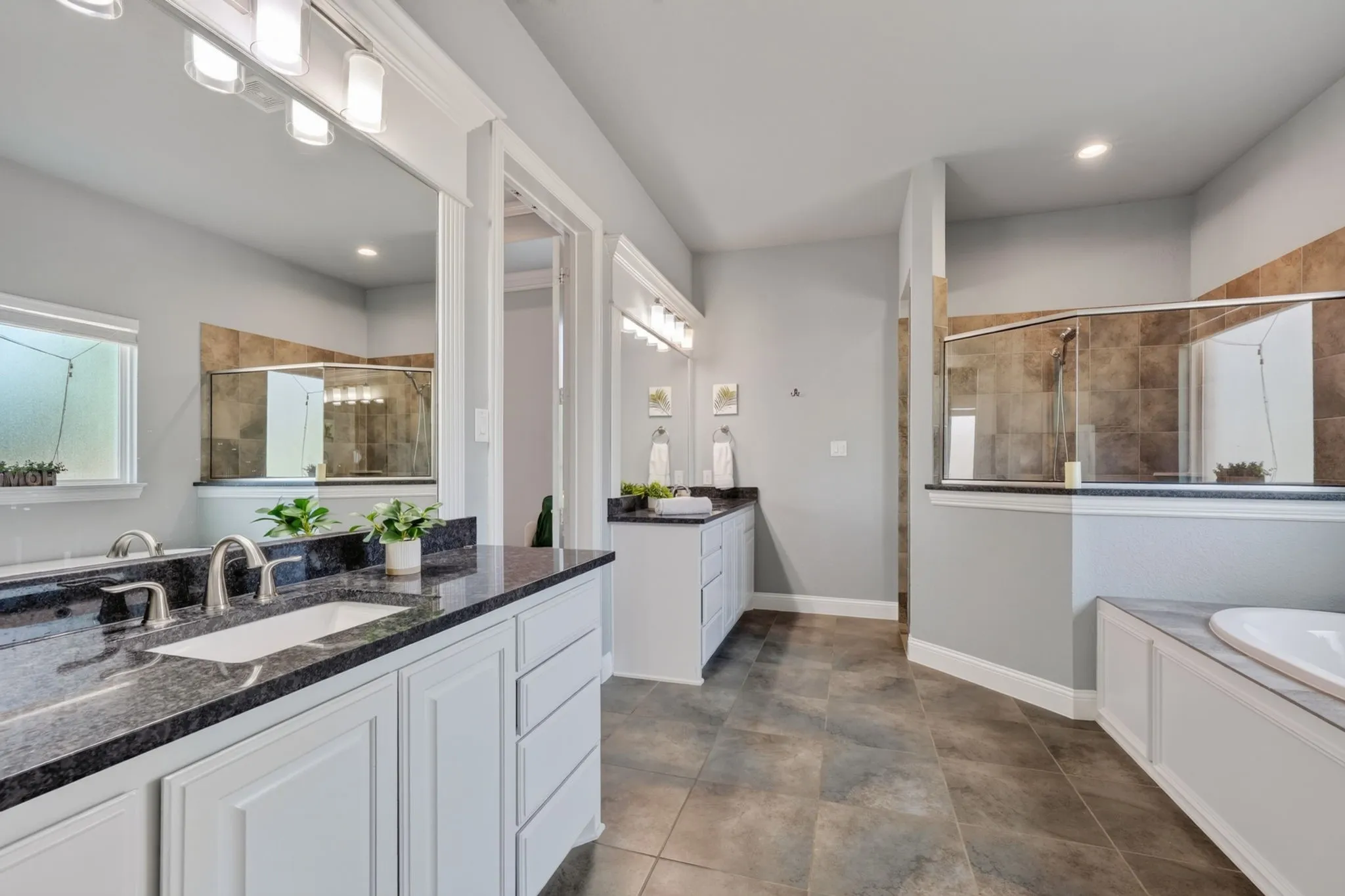 Single Family Residence For Rent in Ellis County , 6451 Still Waters Court, Midlothian, Texas 76065, 4 Bedroom, 4 Bathroom, 2 Garage spaces, 3,159 Sqft, built in 2016, mls#21408001, Real Estate Agent in Midlothian, Homes For Rent in Ellis county, Homes For Rent in Midlothian, Realtor in Midlothian Texas, Real Estate Brokerage Independent Realty Texas, Luminita Cordes Realtor