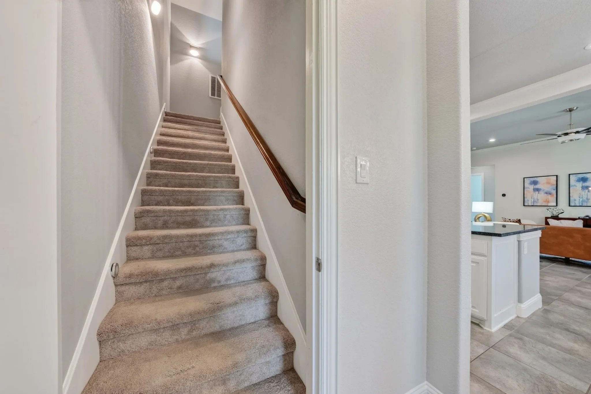 Single Family Residence For Rent in Ellis County , 6451 Still Waters Court, Midlothian, Texas 76065, 4 Bedroom, 4 Bathroom, 2 Garage spaces, 3,159 Sqft, built in 2016, mls#21408001, Real Estate Agent in Midlothian, Homes For Rent in Ellis county, Homes For Rent in Midlothian, Realtor in Midlothian Texas, Real Estate Brokerage Independent Realty Texas, Luminita Cordes Realtor