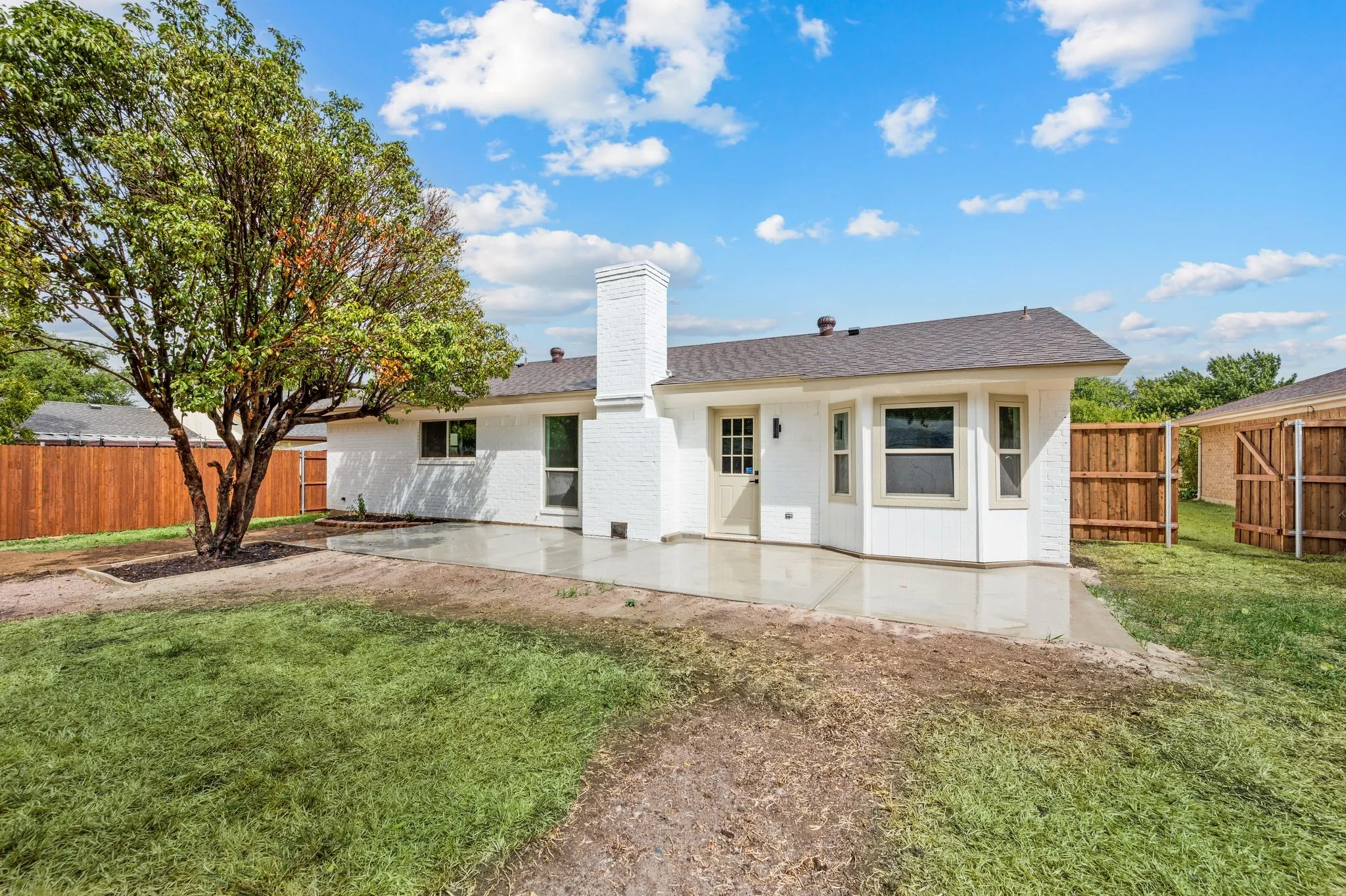 Single Family Residence For Sale in Tarrant County , 505 Emerson Drive, Euless, Texas 76039, 3 Bedroom, 2 Bathroom, 2 Garage spaces, 1,521 Sqft, built in 1981, mls#21407982, Real Estate Agent in Euless, Homes For Sale in Tarrant county, Homes For Sale in Euless, Realtor in Euless Texas, Real Estate Brokerage Independent Realty Texas, Luminita Cordes Realtor