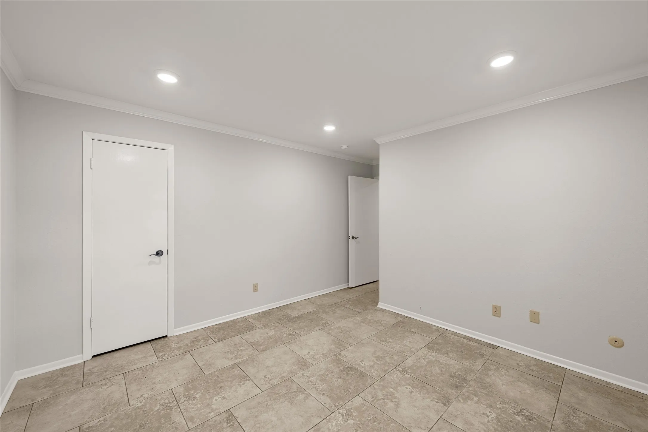 Single Family Residence For Sale in Mc Lennan County , 3906 Green Oak Drive, Waco, Texas 76710, 3 Bedroom, 3 Bathroom, 3 Garage spaces, 2,434 Sqft, built in 1978, mls#21406915, Real Estate Agent in Waco, Homes For Sale in Mc Lennan county, Homes For Sale in Waco, Realtor in Waco Texas, Real Estate Brokerage Independent Realty Texas, Luminita Cordes Realtor