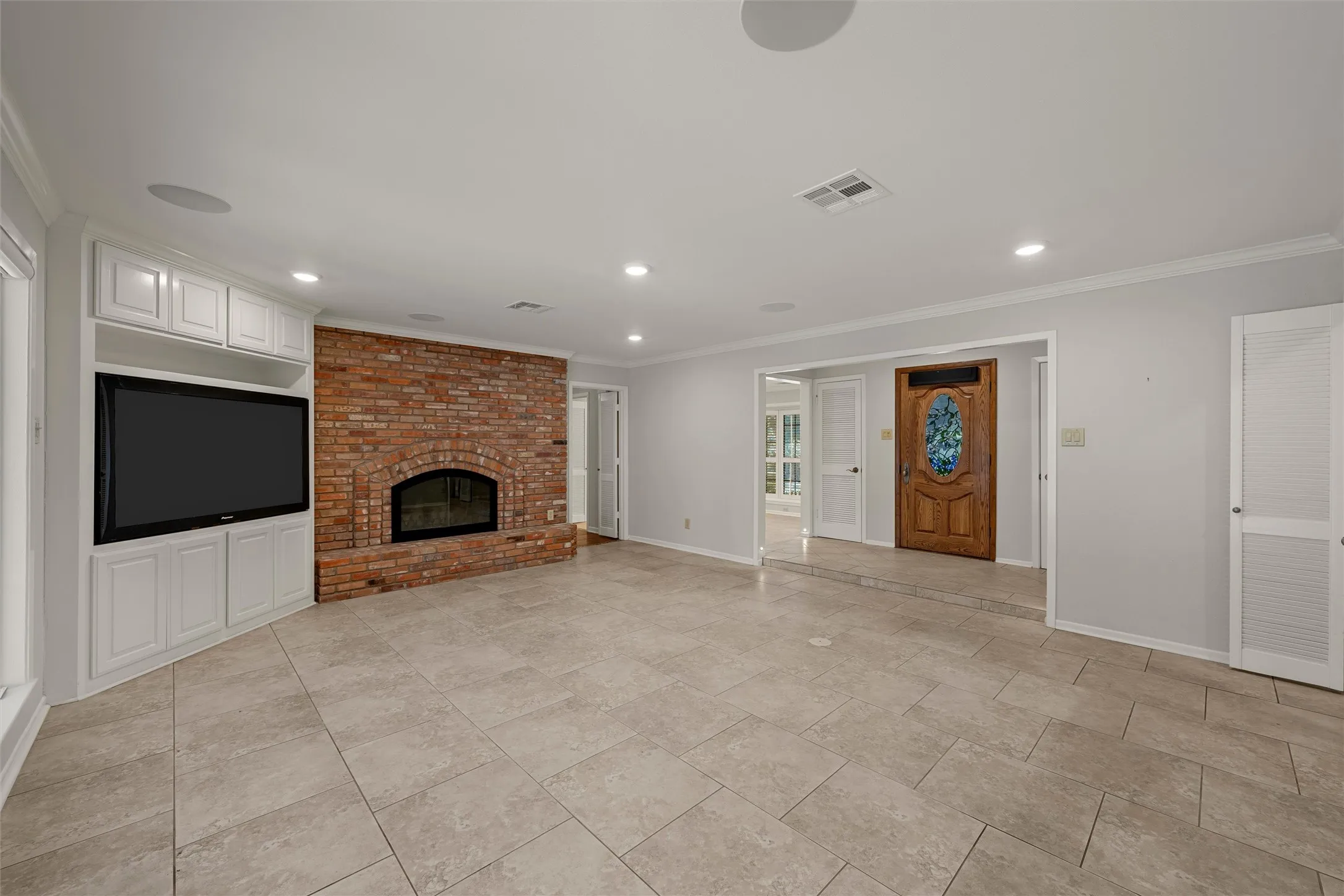 Single Family Residence For Sale in Mc Lennan County , 3906 Green Oak Drive, Waco, Texas 76710, 3 Bedroom, 3 Bathroom, 3 Garage spaces, 2,434 Sqft, built in 1978, mls#21406915, Real Estate Agent in Waco, Homes For Sale in Mc Lennan county, Homes For Sale in Waco, Realtor in Waco Texas, Real Estate Brokerage Independent Realty Texas, Luminita Cordes Realtor
