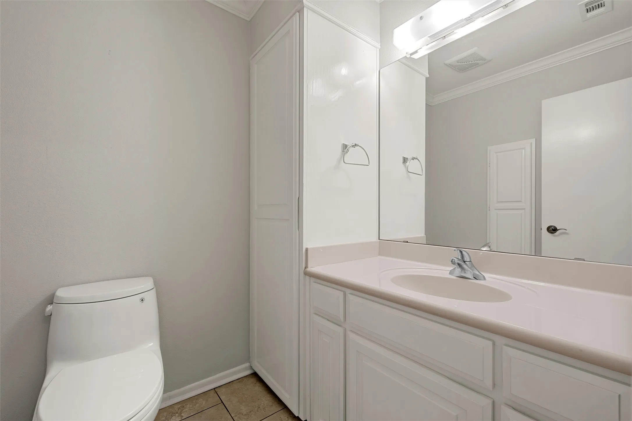 Single Family Residence For Sale in Mc Lennan County , 3906 Green Oak Drive, Waco, Texas 76710, 3 Bedroom, 3 Bathroom, 3 Garage spaces, 2,434 Sqft, built in 1978, mls#21406915, Real Estate Agent in Waco, Homes For Sale in Mc Lennan county, Homes For Sale in Waco, Realtor in Waco Texas, Real Estate Brokerage Independent Realty Texas, Luminita Cordes Realtor