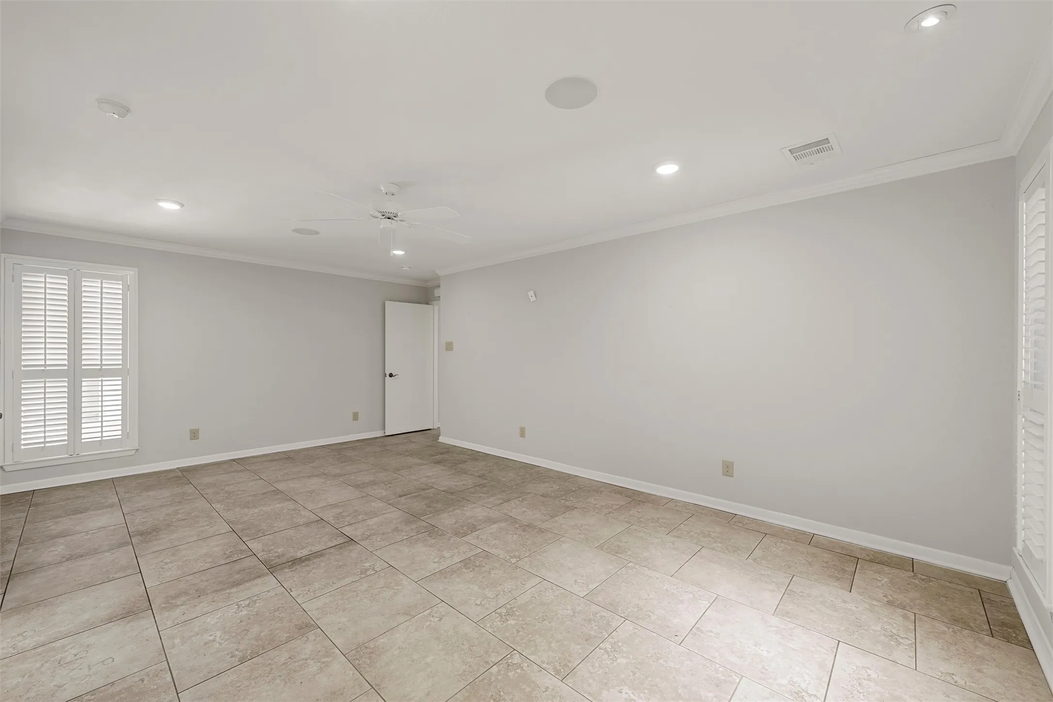 Single Family Residence For Sale in Mc Lennan County , 3906 Green Oak Drive, Waco, Texas 76710, 3 Bedroom, 3 Bathroom, 3 Garage spaces, 2,434 Sqft, built in 1978, mls#21406915, Real Estate Agent in Waco, Homes For Sale in Mc Lennan county, Homes For Sale in Waco, Realtor in Waco Texas, Real Estate Brokerage Independent Realty Texas, Luminita Cordes Realtor
