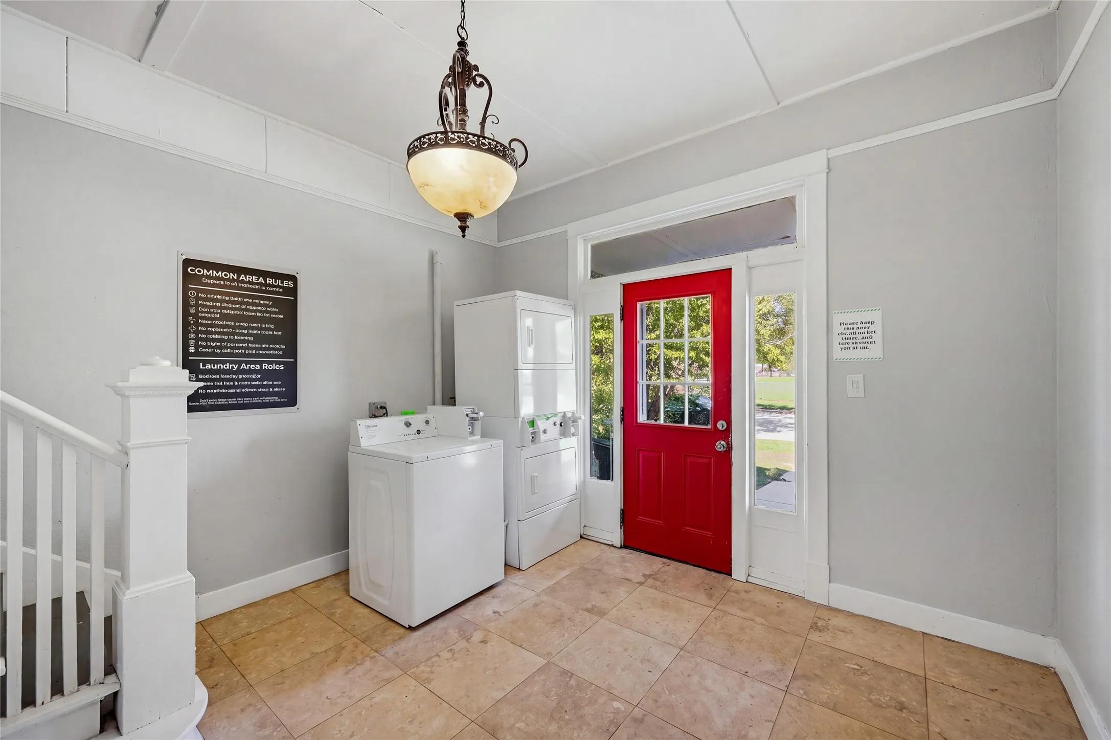 Apartment For Rent in Grayson County , 326 W Sears Street 102, Denison, Texas 75020, 1 Bedroom, 1 Bathroom, Garage spaces, 530 Sqft, built in 1910, mls#21407993, Real Estate Agent in Denison, Homes For Rent in Grayson county, Homes For Rent in Denison, Realtor in Denison Texas, Real Estate Brokerage Independent Realty Texas, Luminita Cordes Realtor