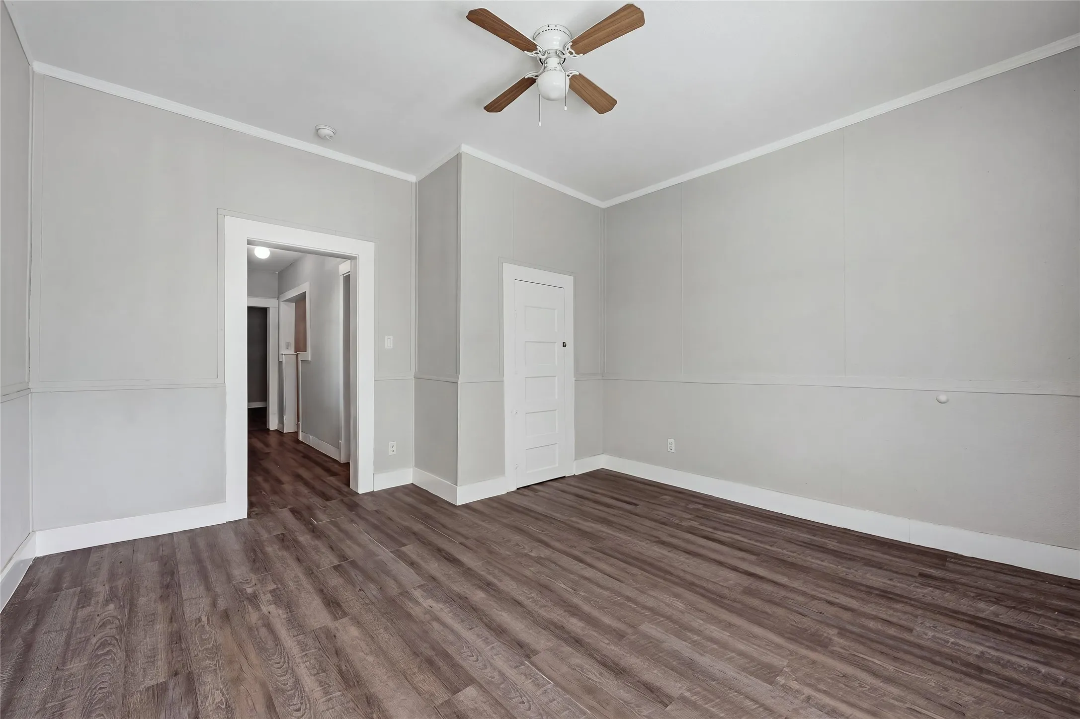 Apartment For Rent in Grayson County , 326 W Sears Street 102, Denison, Texas 75020, 1 Bedroom, 1 Bathroom, Garage spaces, 530 Sqft, built in 1910, mls#21407993, Real Estate Agent in Denison, Homes For Rent in Grayson county, Homes For Rent in Denison, Realtor in Denison Texas, Real Estate Brokerage Independent Realty Texas, Luminita Cordes Realtor