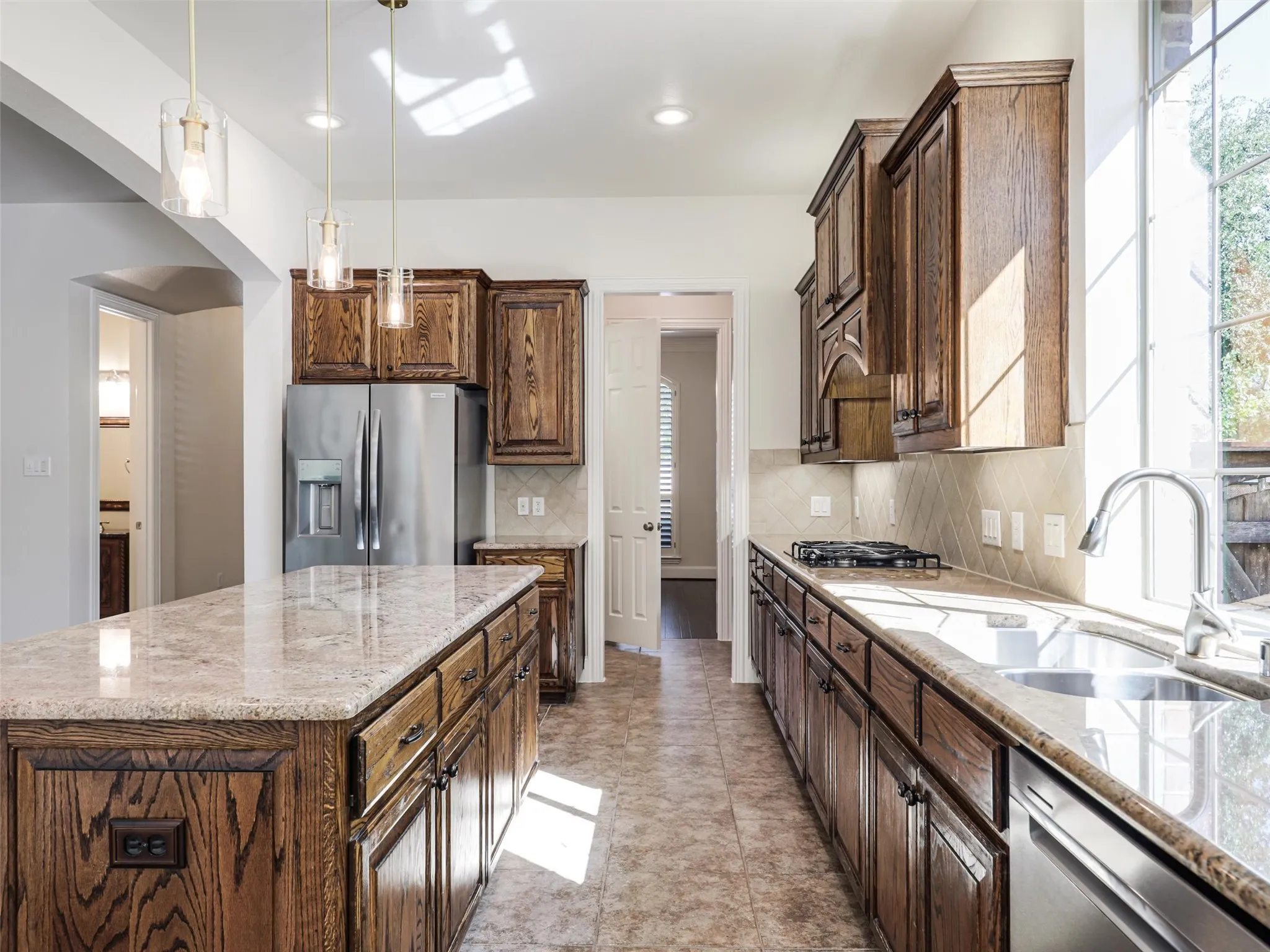 Single Family Residence For Rent in Collin County , 800 Camden Way, Prosper, Texas 75078, 3 Bedroom, 3 Bathroom, 2 Garage spaces, 2,378 Sqft, built in 2006, mls#21399246, Real Estate Agent in Prosper, Homes For Rent in Collin county, Homes For Rent in Prosper, Realtor in Prosper Texas, Real Estate Brokerage Independent Realty Texas, Luminita Cordes Realtor