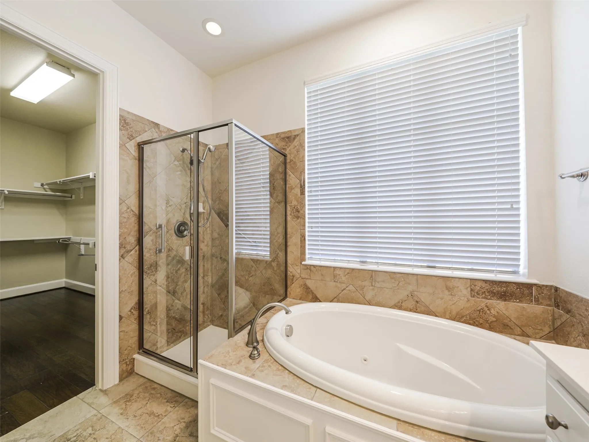 Single Family Residence For Rent in Collin County , 800 Camden Way, Prosper, Texas 75078, 3 Bedroom, 3 Bathroom, 2 Garage spaces, 2,378 Sqft, built in 2006, mls#21399246, Real Estate Agent in Prosper, Homes For Rent in Collin county, Homes For Rent in Prosper, Realtor in Prosper Texas, Real Estate Brokerage Independent Realty Texas, Luminita Cordes Realtor
