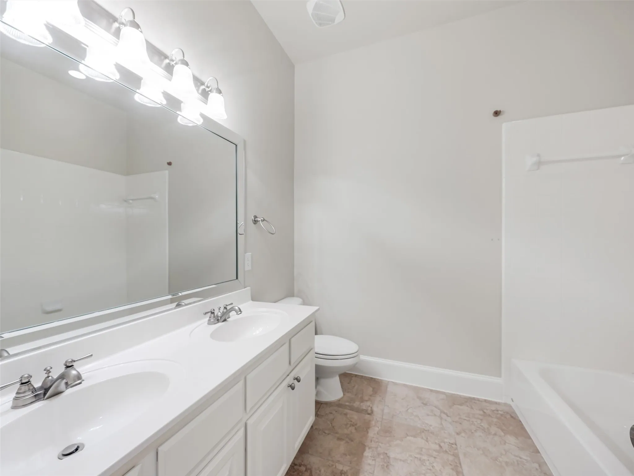 Single Family Residence For Rent in Collin County , 800 Camden Way, Prosper, Texas 75078, 3 Bedroom, 3 Bathroom, 2 Garage spaces, 2,378 Sqft, built in 2006, mls#21399246, Real Estate Agent in Prosper, Homes For Rent in Collin county, Homes For Rent in Prosper, Realtor in Prosper Texas, Real Estate Brokerage Independent Realty Texas, Luminita Cordes Realtor