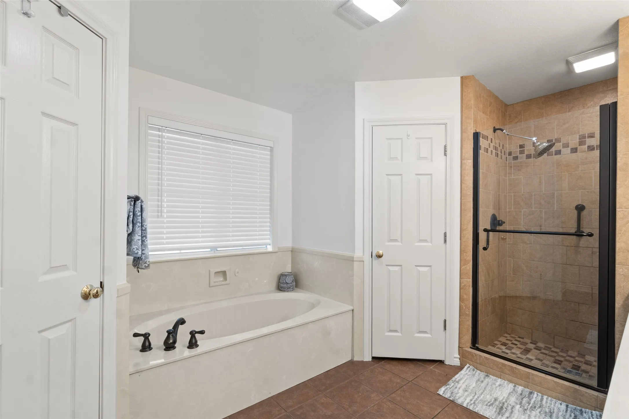 Single Family Residence For Sale in Franklin (TX) County , 257 SE County Road 4280, Mount Vernon, Texas 75457, 3 Bedroom, 2 Bathroom, 2 Garage spaces, 2,007 Sqft, built in 1994, mls#21408019, Real Estate Agent in Mount Vernon, Homes For Sale in Franklin (TX) county, Homes For Sale in Mount Vernon, Realtor in Mount Vernon Texas, Real Estate Brokerage Independent Realty Texas, Luminita Cordes Realtor