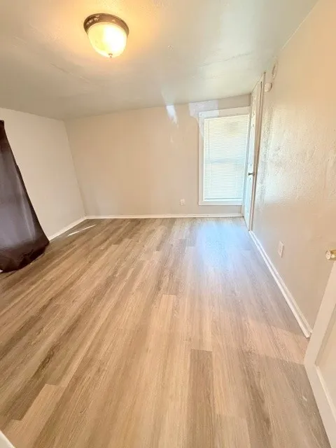 Single Family Residence For Sale in Dallas County , 3427 Borger Street, Dallas, Texas 75212, 2 Bedroom, 1 Bathroom, Garage spaces, 672 Sqft, built in 1950, mls#21406414, Real Estate Agent in Dallas, Homes For Sale in Dallas county, Homes For Sale in Dallas, Realtor in Dallas Texas, Real Estate Brokerage Independent Realty Texas, Luminita Cordes Realtor