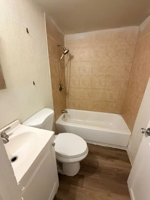 Single Family Residence For Sale in Dallas County , 3427 Borger Street, Dallas, Texas 75212, 2 Bedroom, 1 Bathroom, Garage spaces, 672 Sqft, built in 1950, mls#21406414, Real Estate Agent in Dallas, Homes For Sale in Dallas county, Homes For Sale in Dallas, Realtor in Dallas Texas, Real Estate Brokerage Independent Realty Texas, Luminita Cordes Realtor