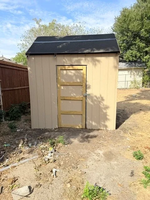 Single Family Residence For Sale in Dallas County , 3427 Borger Street, Dallas, Texas 75212, 2 Bedroom, 1 Bathroom, Garage spaces, 672 Sqft, built in 1950, mls#21406414, Real Estate Agent in Dallas, Homes For Sale in Dallas county, Homes For Sale in Dallas, Realtor in Dallas Texas, Real Estate Brokerage Independent Realty Texas, Luminita Cordes Realtor