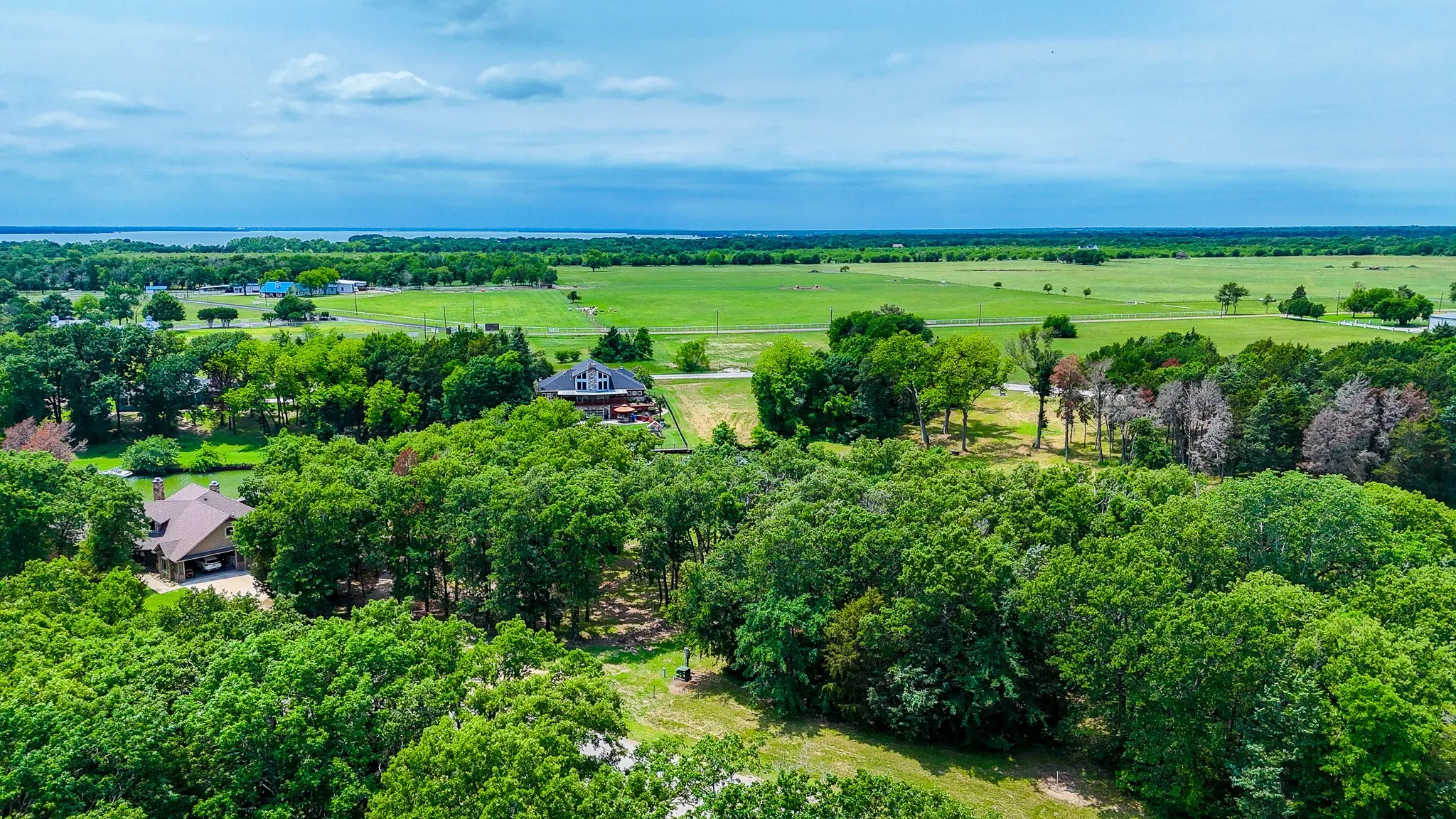 Drone / aerial view featuring a rural view