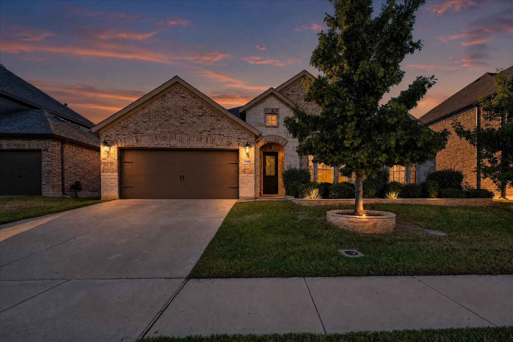 Single Family Residence For Sale in Denton County , 7105 Elk Springs Drive, Argyle, Texas 76226, 4 Bedroom, 3 Bathroom, 2 Garage spaces, 2,771 Sqft, built in 2020, mls#21407610, Real Estate Agent in Argyle, Homes For Sale in Denton county, Homes For Sale in Argyle, Realtor in Argyle Texas, Real Estate Brokerage Independent Realty Texas, Luminita Cordes Realtor