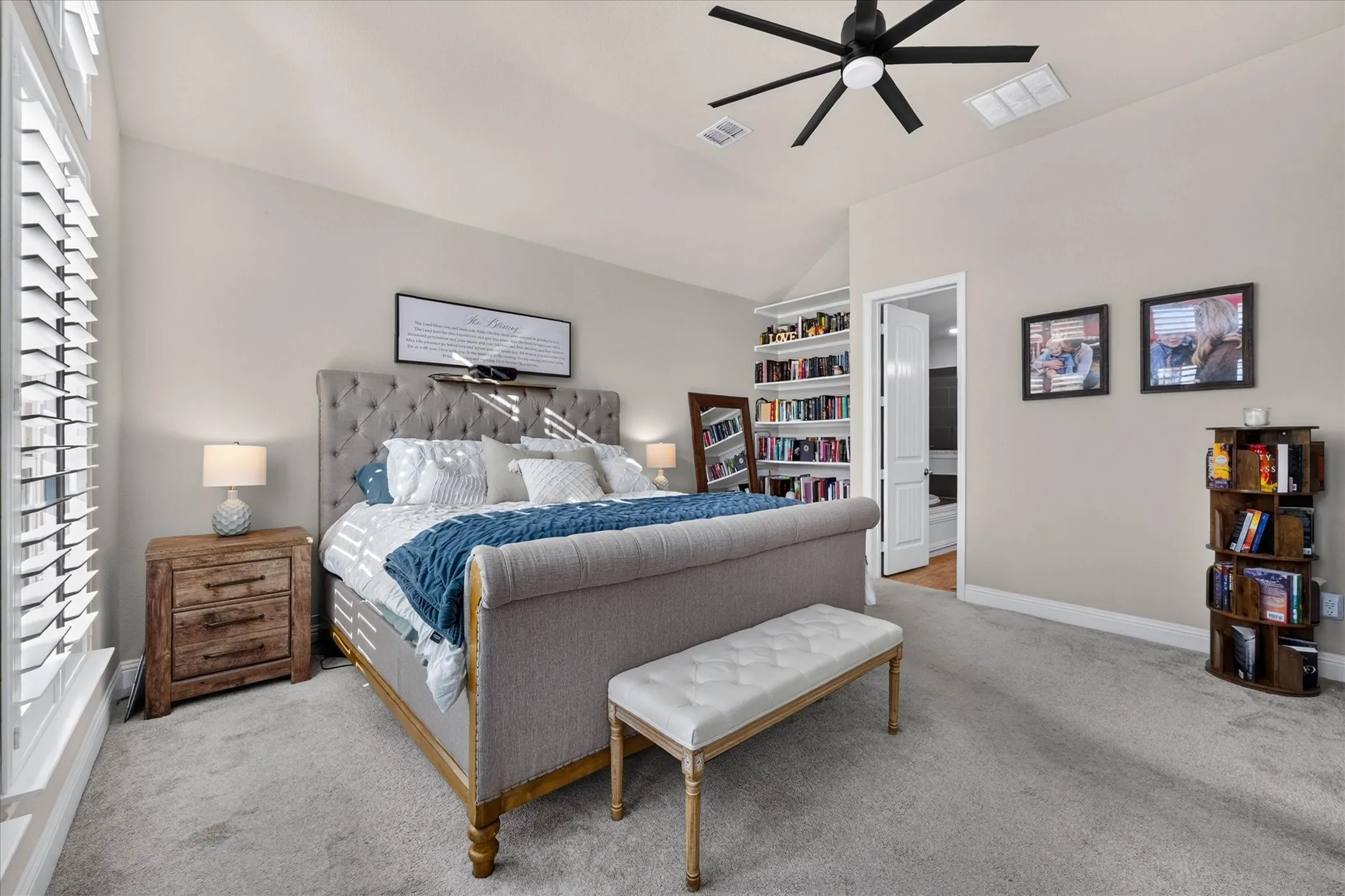 Single Family Residence For Sale in Denton County , 7105 Elk Springs Drive, Argyle, Texas 76226, 4 Bedroom, 3 Bathroom, 2 Garage spaces, 2,771 Sqft, built in 2020, mls#21407610, Real Estate Agent in Argyle, Homes For Sale in Denton county, Homes For Sale in Argyle, Realtor in Argyle Texas, Real Estate Brokerage Independent Realty Texas, Luminita Cordes Realtor