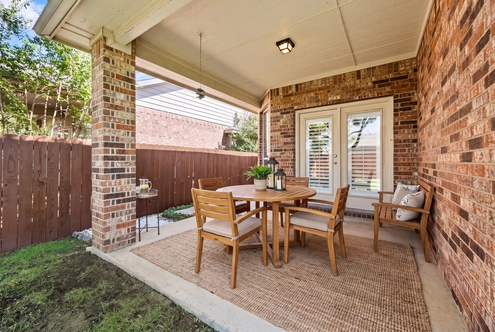 Single Family Residence For Sale in Tarrant County , 6217 Charisma Court, Fort Worth, Texas 76131, 3 Bedroom, 2 Bathroom, 2 Garage spaces, 1,631 Sqft, built in 2007, mls#21405670, Real Estate Agent in Fort Worth, Homes For Sale in Tarrant county, Homes For Sale in Fort Worth, Realtor in Fort Worth Texas, Real Estate Brokerage Independent Realty Texas, Luminita Cordes Realtor