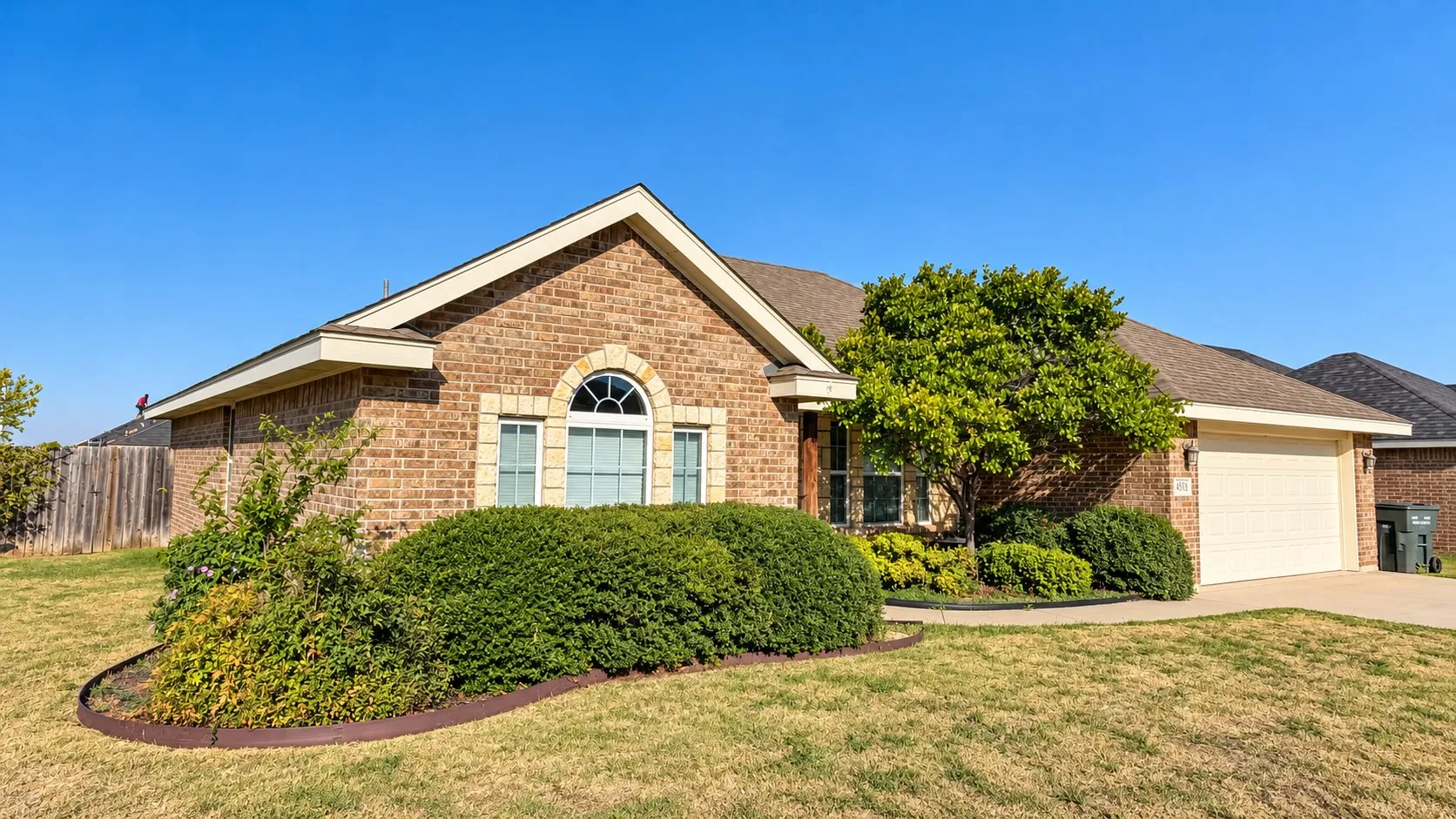 Single Family Residence For Rent
