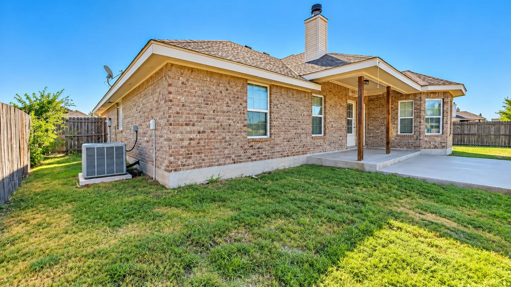 Single Family Residence For Rent in Taylor County , 4818 Yellowstone Trail, Abilene, Texas 79602, 3 Bedroom, 2 Bathroom, 2 Garage spaces, 1,701 Sqft, built in 2010, mls#21408024, Real Estate Agent in Abilene, Homes For Rent in Taylor county, Homes For Rent in Abilene, Realtor in Abilene Texas, Real Estate Brokerage Independent Realty Texas, Luminita Cordes Realtor