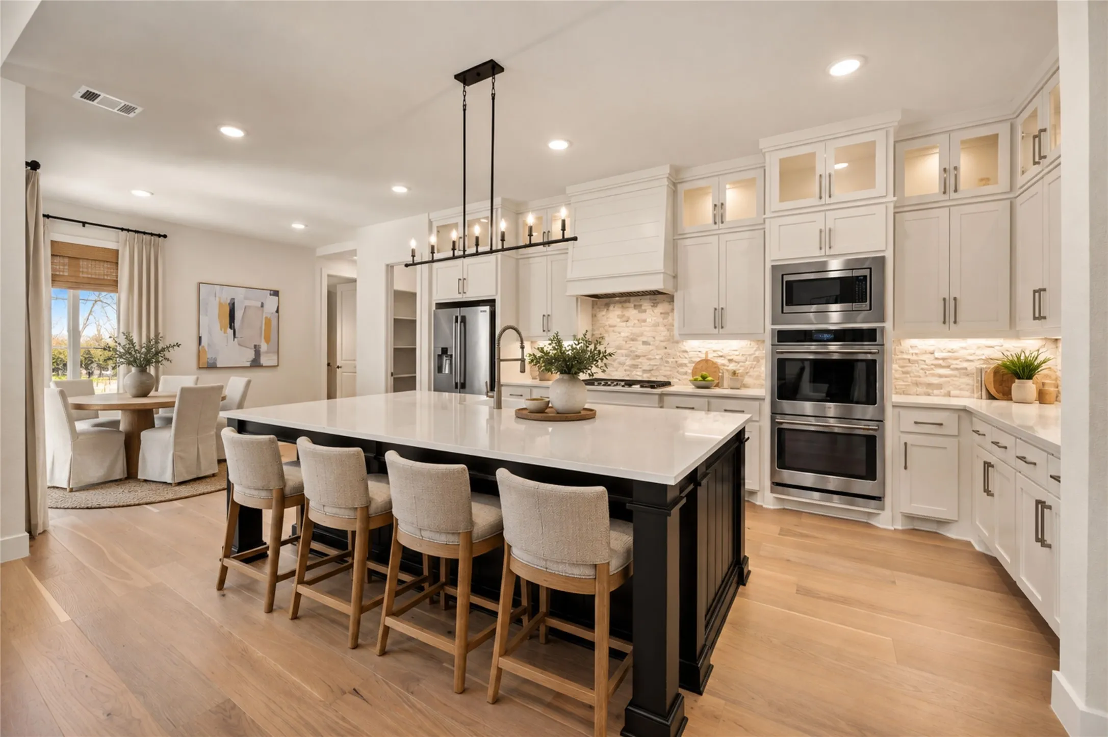 *Virtually Staged* Kitchen and breakfast room