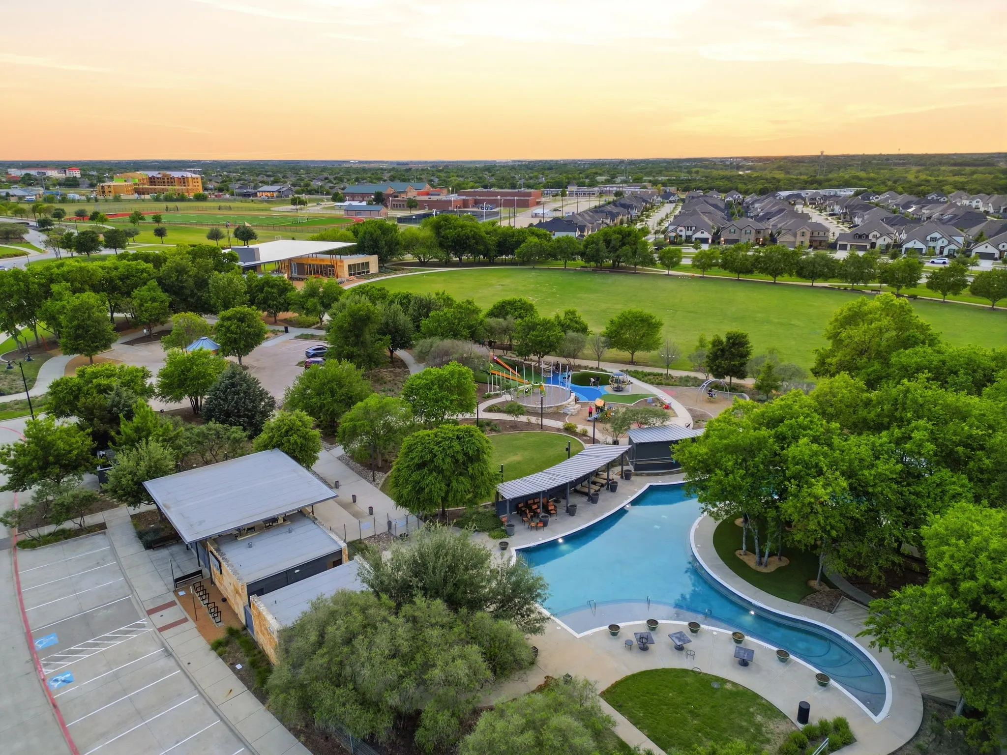 Single Family Residence For Sale in Denton County , 7428 Wispy Willow Lane, Little Elm, Texas 76227, 4 Bedroom, 3 Bathroom, 2 Garage spaces, 2,454 Sqft, built in 2021, mls#21407164, Real Estate Agent in Little Elm, Homes For Sale in Denton county, Homes For Sale in Little Elm, Realtor in Little Elm Texas, Real Estate Brokerage Independent Realty Texas, Luminita Cordes Realtor