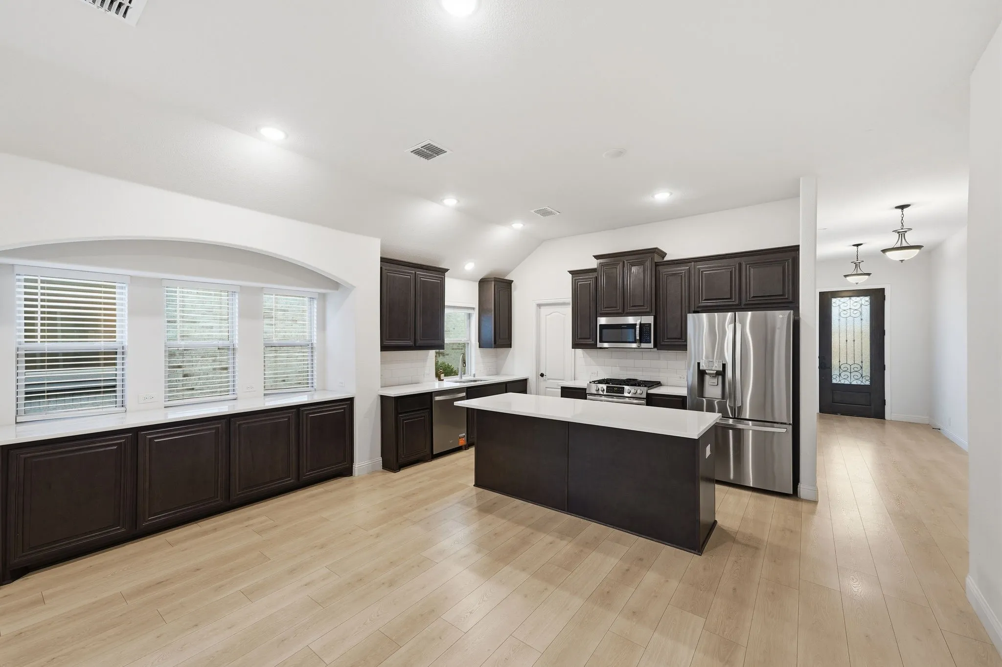 Single Family Residence For Sale in Denton County , 7428 Wispy Willow Lane, Little Elm, Texas 76227, 4 Bedroom, 3 Bathroom, 2 Garage spaces, 2,454 Sqft, built in 2021, mls#21407164, Real Estate Agent in Little Elm, Homes For Sale in Denton county, Homes For Sale in Little Elm, Realtor in Little Elm Texas, Real Estate Brokerage Independent Realty Texas, Luminita Cordes Realtor