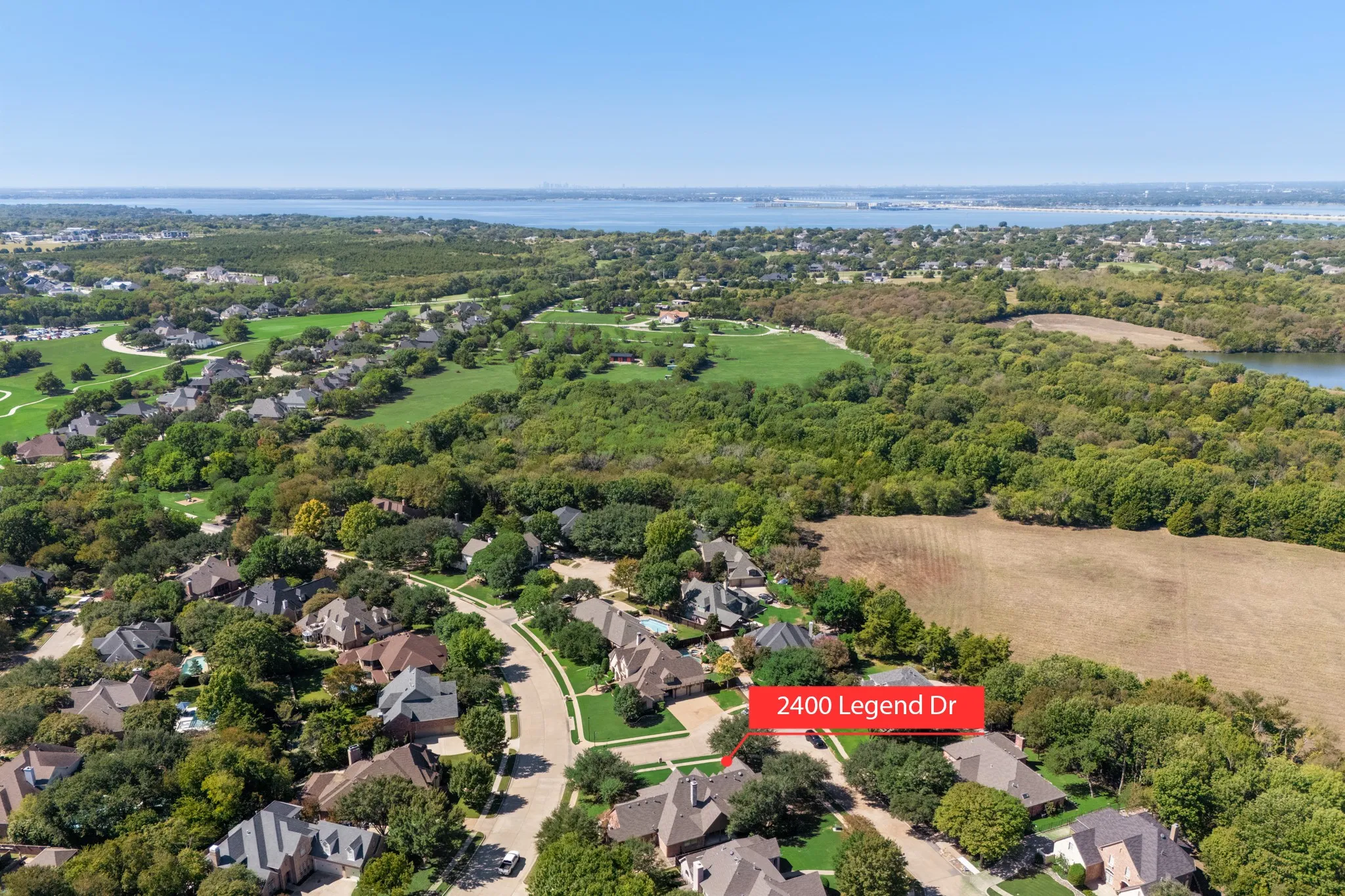 Single Family Residence For Sale in Rockwall County , 2400 Legend Drive, Heath, Texas 75032, 4 Bedroom, 4 Bathroom, 2 Garage spaces, 3,463 Sqft, built in 2000, mls#21407865, Real Estate Agent in Heath, Homes For Sale in Rockwall county, Homes For Sale in Heath, Realtor in Heath Texas, Real Estate Brokerage Independent Realty Texas, Luminita Cordes Realtor