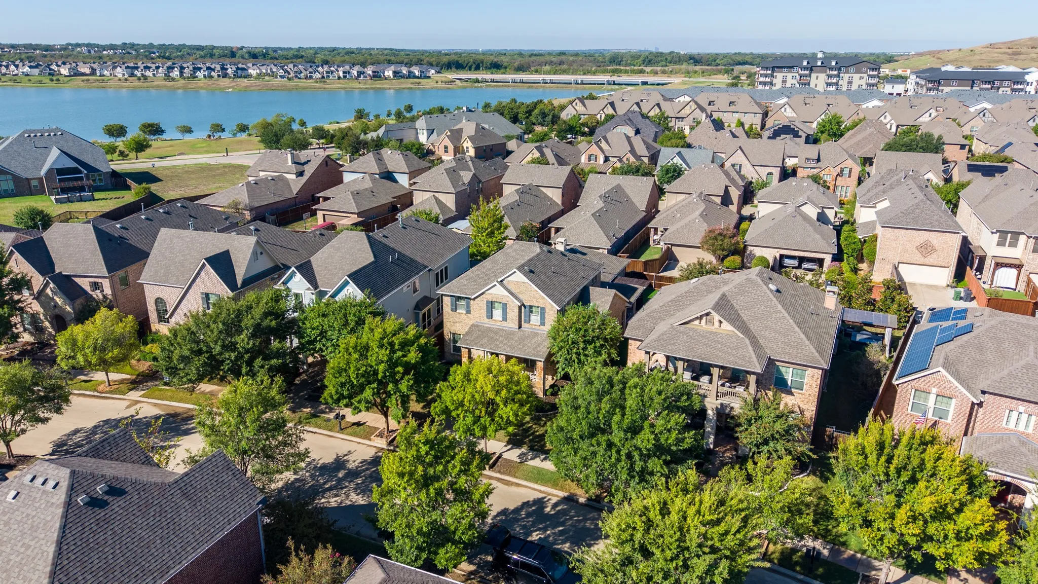 Single Family Residence For Sale in Tarrant County , 3914 Plum Vista Place, Arlington, Texas 76005, 4 Bedroom, 4 Bathroom, 3 Garage spaces, 3,260 Sqft, built in 2013, mls#21406503, Real Estate Agent in Arlington, Homes For Sale in Tarrant county, Homes For Sale in Arlington, Realtor in Arlington Texas, Real Estate Brokerage Independent Realty Texas, Luminita Cordes Realtor