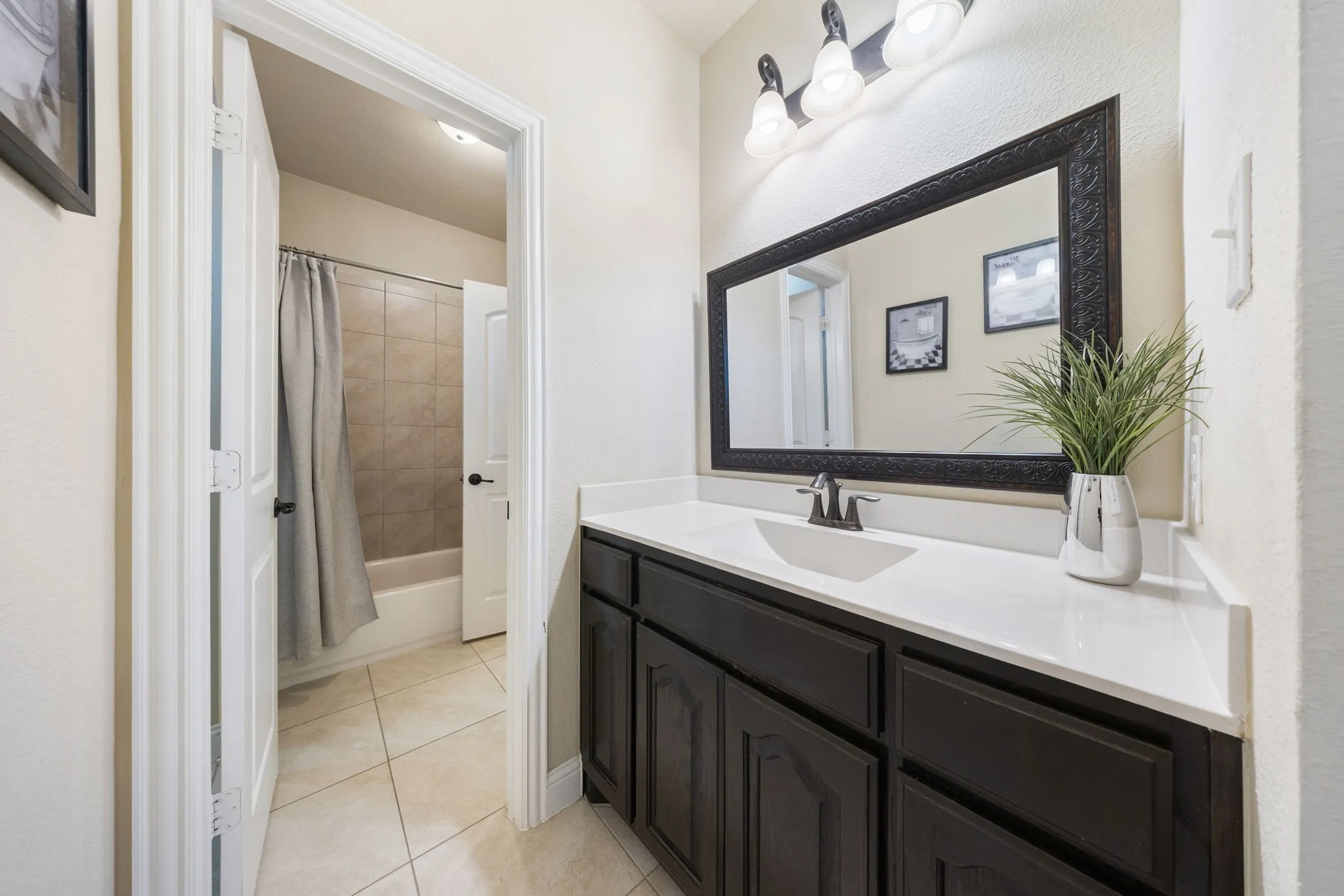 Single Family Residence For Sale in Johnson County , 3204 Chambley Lane, Mansfield, Texas 76084, 5 Bedroom, 4 Bathroom, 3 Garage spaces, 5,323 Sqft, built in 2019, mls#21407807, Real Estate Agent in Mansfield, Homes For Sale in Johnson county, Homes For Sale in Mansfield, Realtor in Mansfield Texas, Real Estate Brokerage Independent Realty Texas, Luminita Cordes Realtor