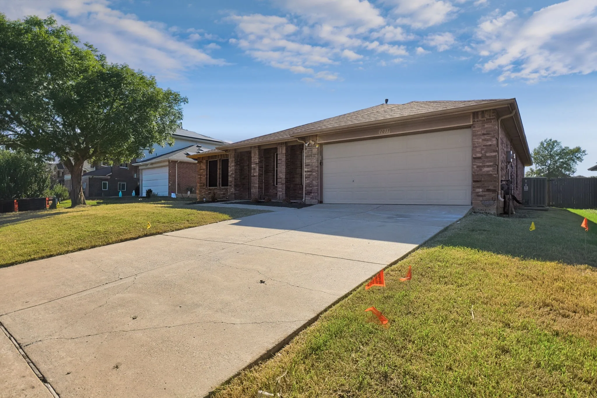 Single Family Residence For Sale in Kaufman County , 1015 Richmond Lane, Forney, Texas 75126, 3 Bedroom, 2 Bathroom, 2 Garage spaces, 2,004 Sqft, built in 2002, mls#21399631, Real Estate Agent in Forney, Homes For Sale in Kaufman county, Homes For Sale in Forney, Realtor in Forney Texas, Real Estate Brokerage Independent Realty Texas, Luminita Cordes Realtor