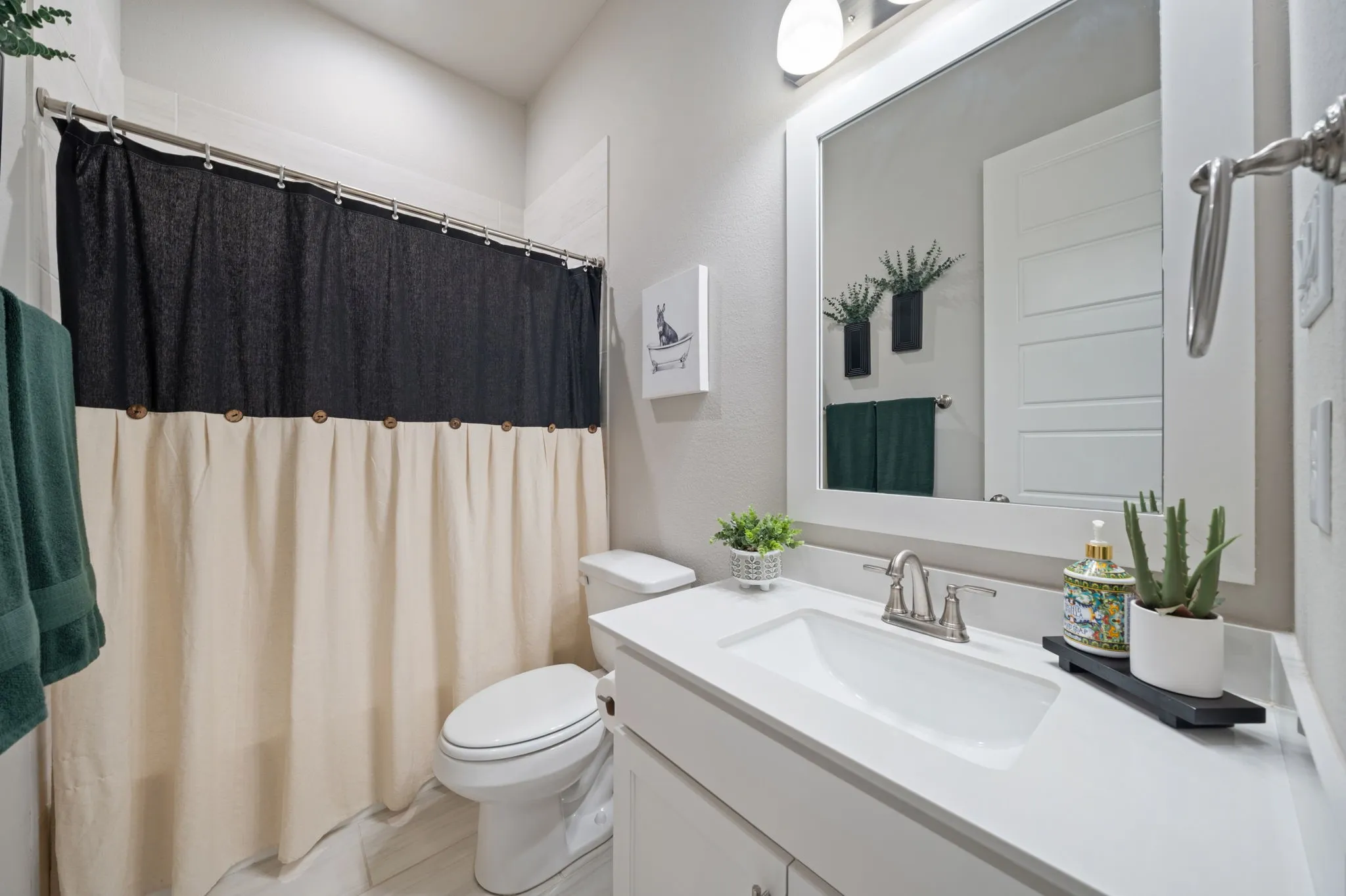 Single Family Residence For Sale in Ellis County , 6060 Palomino Way, Midlothian, Texas 76065, 4 Bedroom, 3 Bathroom, 3 Garage spaces, 3,195 Sqft, built in 2022, mls#21407854, Real Estate Agent in Midlothian, Homes For Sale in Ellis county, Homes For Sale in Midlothian, Realtor in Midlothian Texas, Real Estate Brokerage Independent Realty Texas, Luminita Cordes Realtor