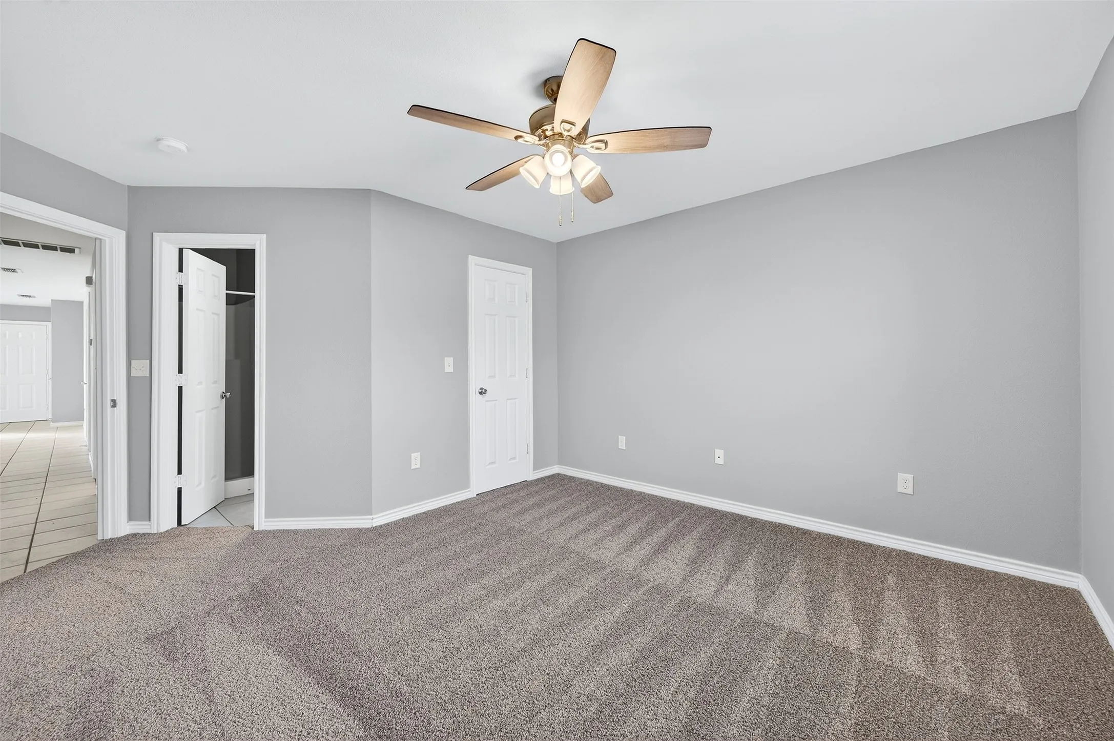 Single Family Residence For Rent in Grayson County , 1021 Rice Street 101, Denison, Texas 75020, 2 Bedroom, 2 Bathroom, 1 Garage spaces, 1,013 Sqft, built in 2005, mls#21408036, Real Estate Agent in Denison, Homes For Rent in Grayson county, Homes For Rent in Denison, Realtor in Denison Texas, Real Estate Brokerage Independent Realty Texas, Luminita Cordes Realtor