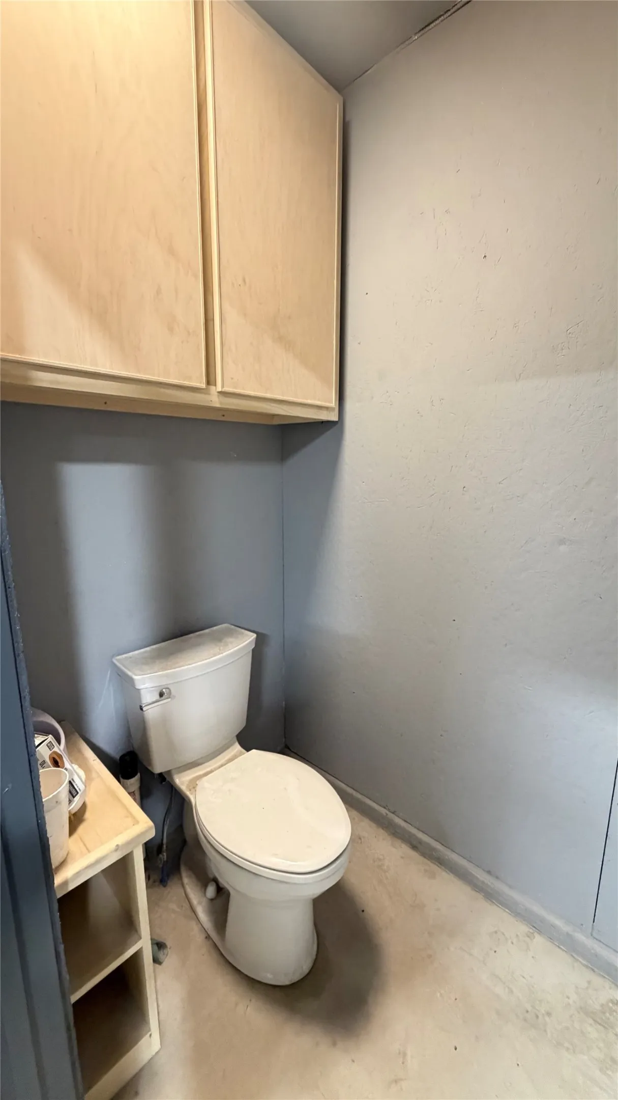 Industrial For Rent in Taylor County , 1042 S Treadaway Boulevard, Abilene, Texas 79602, 0, 0, Garage spaces, 0 Sqft, built in 1982, mls#21408039, Real Estate Agent in Abilene, Homes For Rent in Taylor county, Homes For Rent in Abilene, Realtor in Abilene Texas, Real Estate Brokerage Independent Realty Texas, Luminita Cordes Realtor