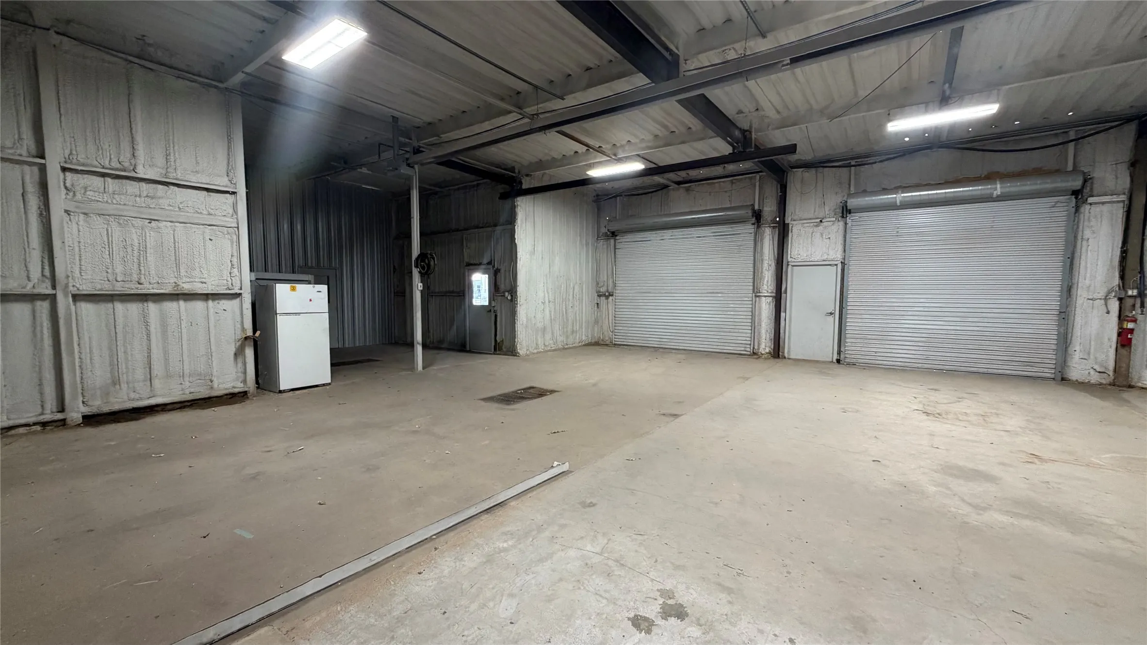 Industrial For Rent in Taylor County , 1042 S Treadaway Boulevard, Abilene, Texas 79602, 0, 0, Garage spaces, 0 Sqft, built in 1982, mls#21408039, Real Estate Agent in Abilene, Homes For Rent in Taylor county, Homes For Rent in Abilene, Realtor in Abilene Texas, Real Estate Brokerage Independent Realty Texas, Luminita Cordes Realtor