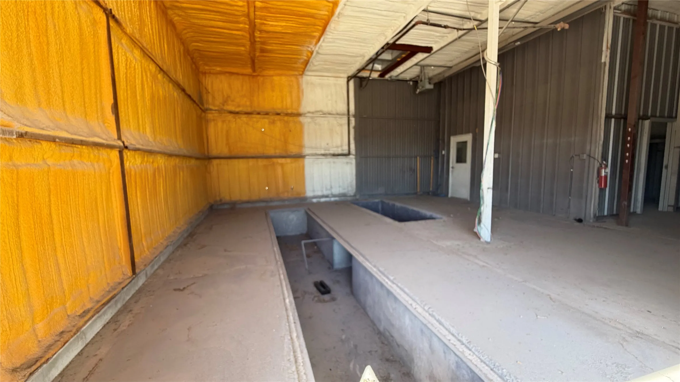 Industrial For Rent in Taylor County , 1042 S Treadaway Boulevard, Abilene, Texas 79602, 0, 0, Garage spaces, 0 Sqft, built in 1982, mls#21408039, Real Estate Agent in Abilene, Homes For Rent in Taylor county, Homes For Rent in Abilene, Realtor in Abilene Texas, Real Estate Brokerage Independent Realty Texas, Luminita Cordes Realtor