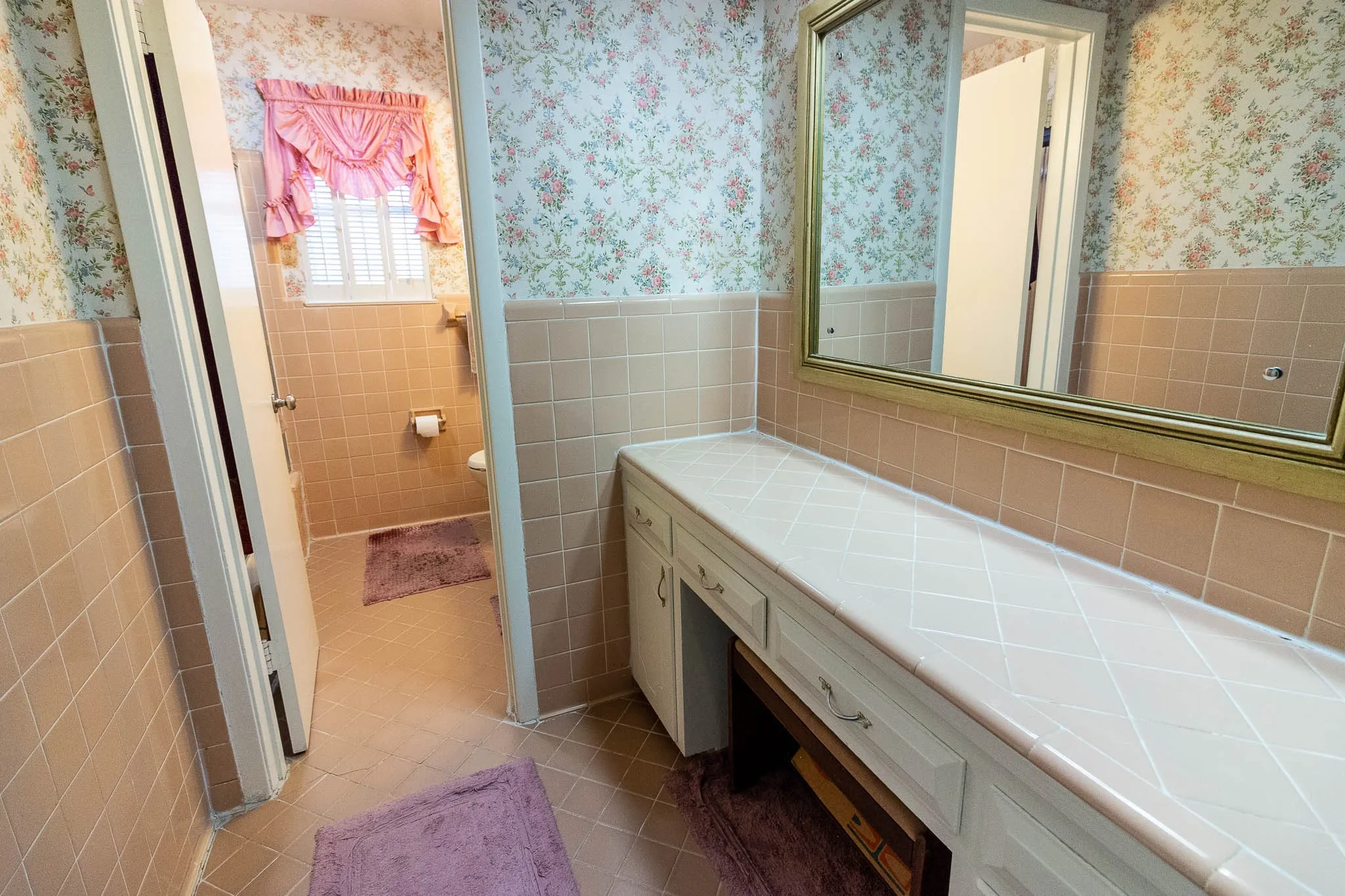 Single Family Residence For Sale in Kaufman County , 907 N Elm Street, Kemp, Texas 75143, 3 Bedroom, 3 Bathroom, 2 Garage spaces, 2,302 Sqft, built in 1961, mls#21404047, Real Estate Agent in Kemp, Homes For Sale in Kaufman county, Homes For Sale in Kemp, Realtor in Kemp Texas, Real Estate Brokerage Independent Realty Texas, Luminita Cordes Realtor
