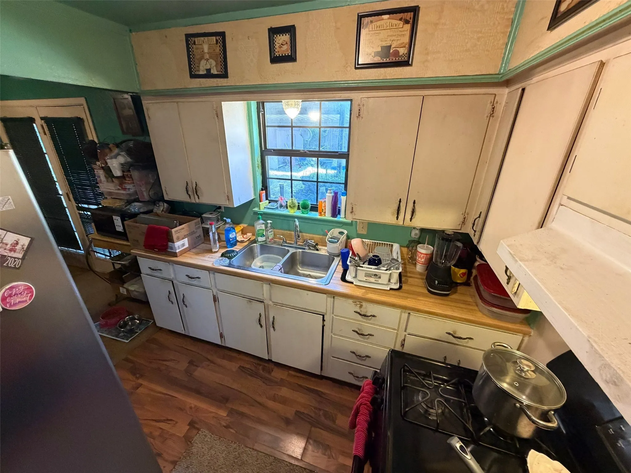 Single Family Residence For Sale in Dallas County , 2317 Coldbrook Lane, Dallas, Texas 75253, 3 Bedroom, 2 Bathroom, 1 Garage spaces, 1,049 Sqft, built in 1955, mls#21407868, Real Estate Agent in Dallas, Homes For Sale in Dallas county, Homes For Sale in Dallas, Realtor in Dallas Texas, Real Estate Brokerage Independent Realty Texas, Luminita Cordes Realtor