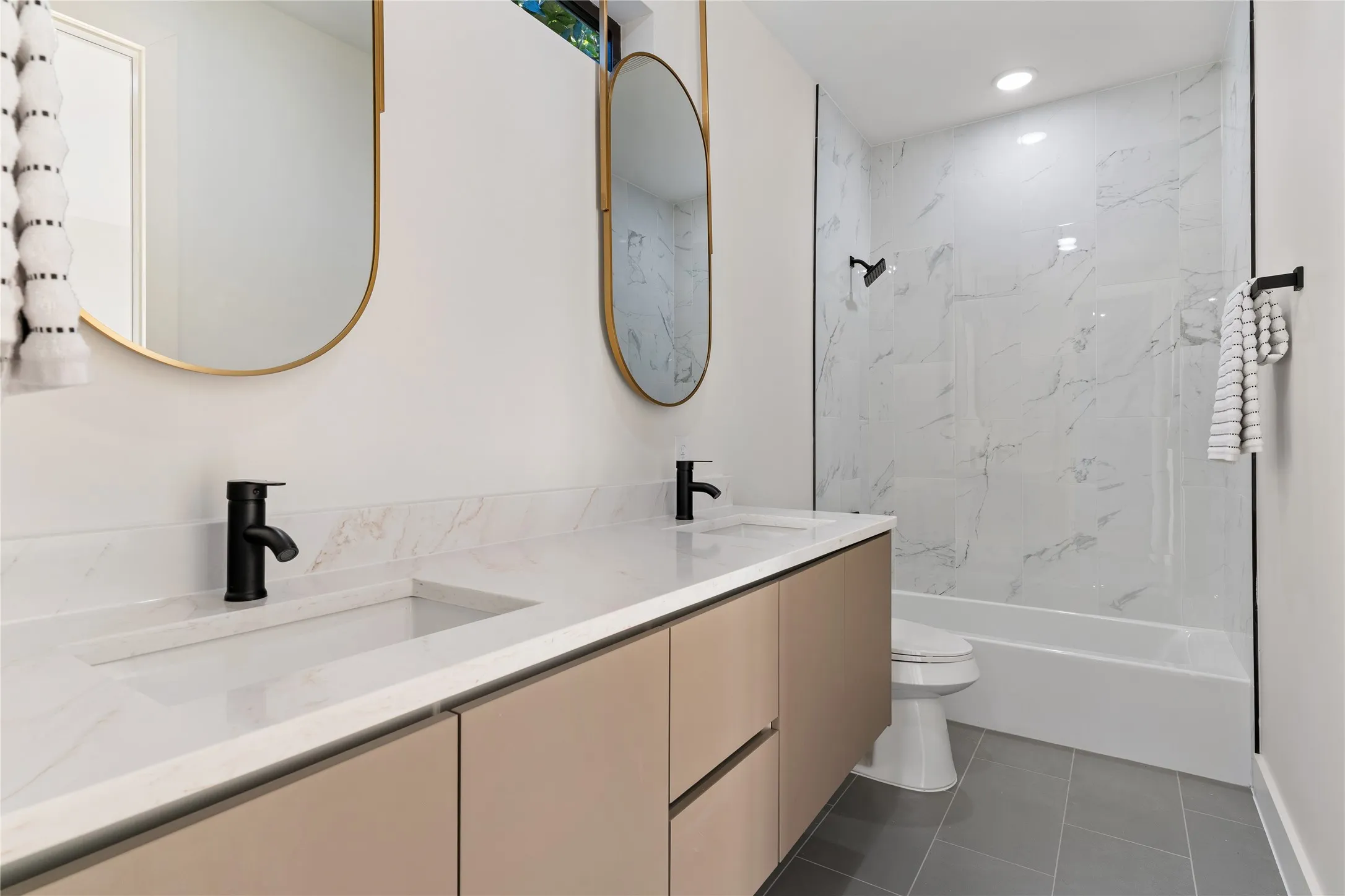 Single Family Residence For Sale in Dallas County , 6720 Mabel Avenue, Dallas, Texas 75209, 3 Bedroom, 3 Bathroom, 2 Garage spaces, 2,387 Sqft, built in 2026, mls#21406264, Real Estate Agent in Dallas, Homes For Sale in Dallas county, Homes For Sale in Dallas, Realtor in Dallas Texas, Real Estate Brokerage Independent Realty Texas, Luminita Cordes Realtor