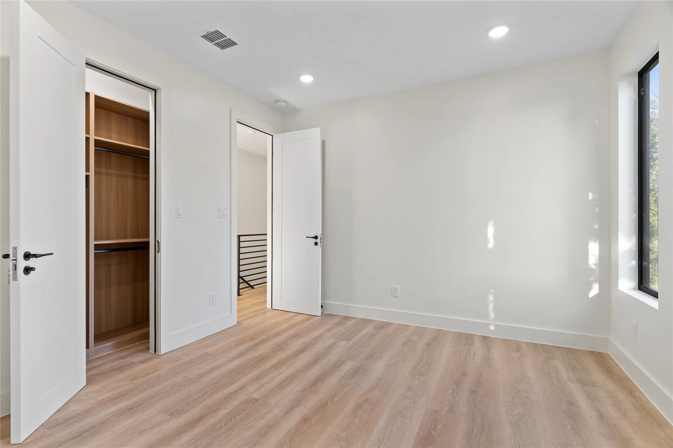 Single Family Residence For Sale in Dallas County , 6720 Mabel Avenue, Dallas, Texas 75209, 3 Bedroom, 3 Bathroom, 2 Garage spaces, 2,387 Sqft, built in 2026, mls#21406264, Real Estate Agent in Dallas, Homes For Sale in Dallas county, Homes For Sale in Dallas, Realtor in Dallas Texas, Real Estate Brokerage Independent Realty Texas, Luminita Cordes Realtor