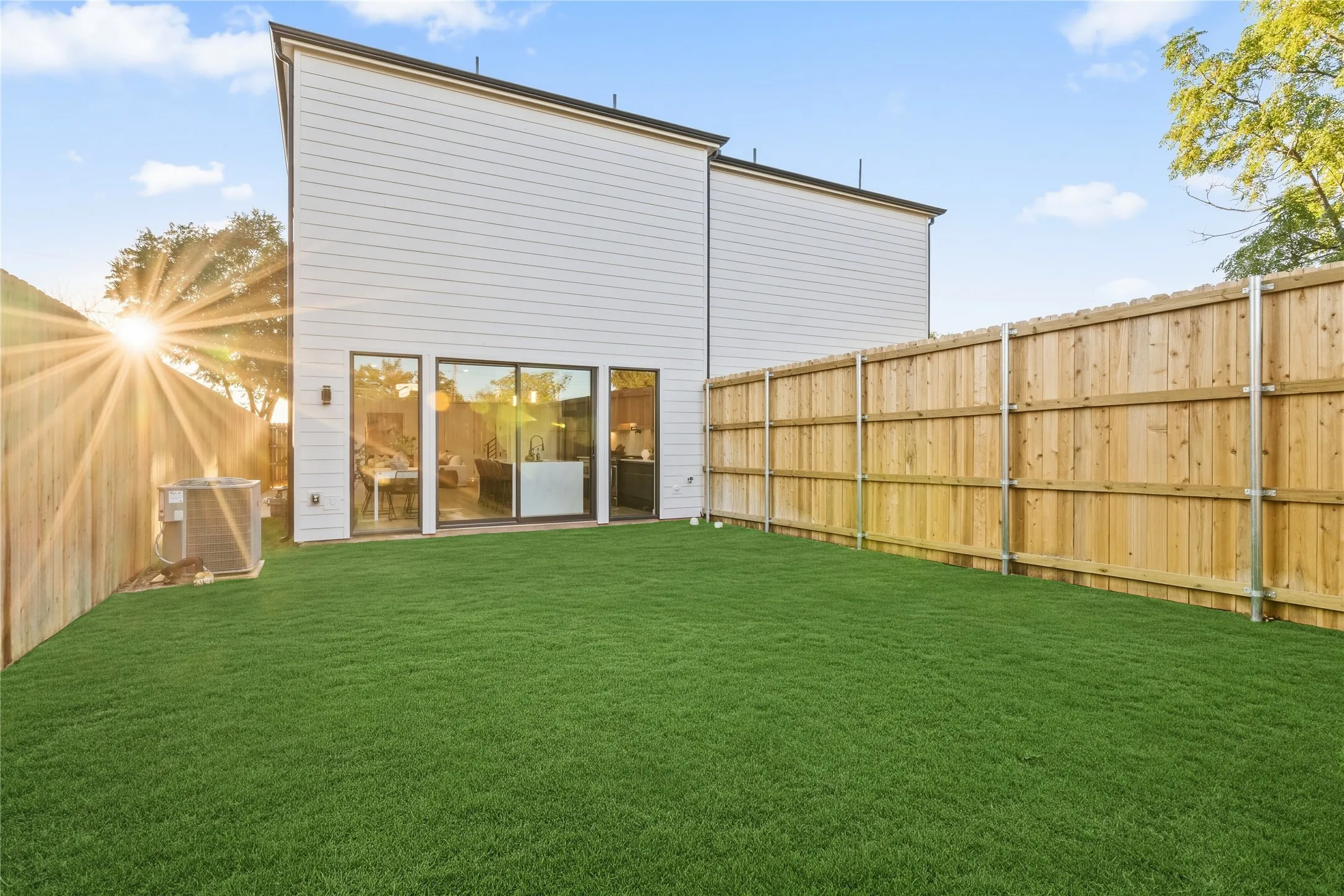 Single Family Residence For Sale in Dallas County , 6720 Mabel Avenue, Dallas, Texas 75209, 3 Bedroom, 3 Bathroom, 2 Garage spaces, 2,387 Sqft, built in 2026, mls#21406264, Real Estate Agent in Dallas, Homes For Sale in Dallas county, Homes For Sale in Dallas, Realtor in Dallas Texas, Real Estate Brokerage Independent Realty Texas, Luminita Cordes Realtor