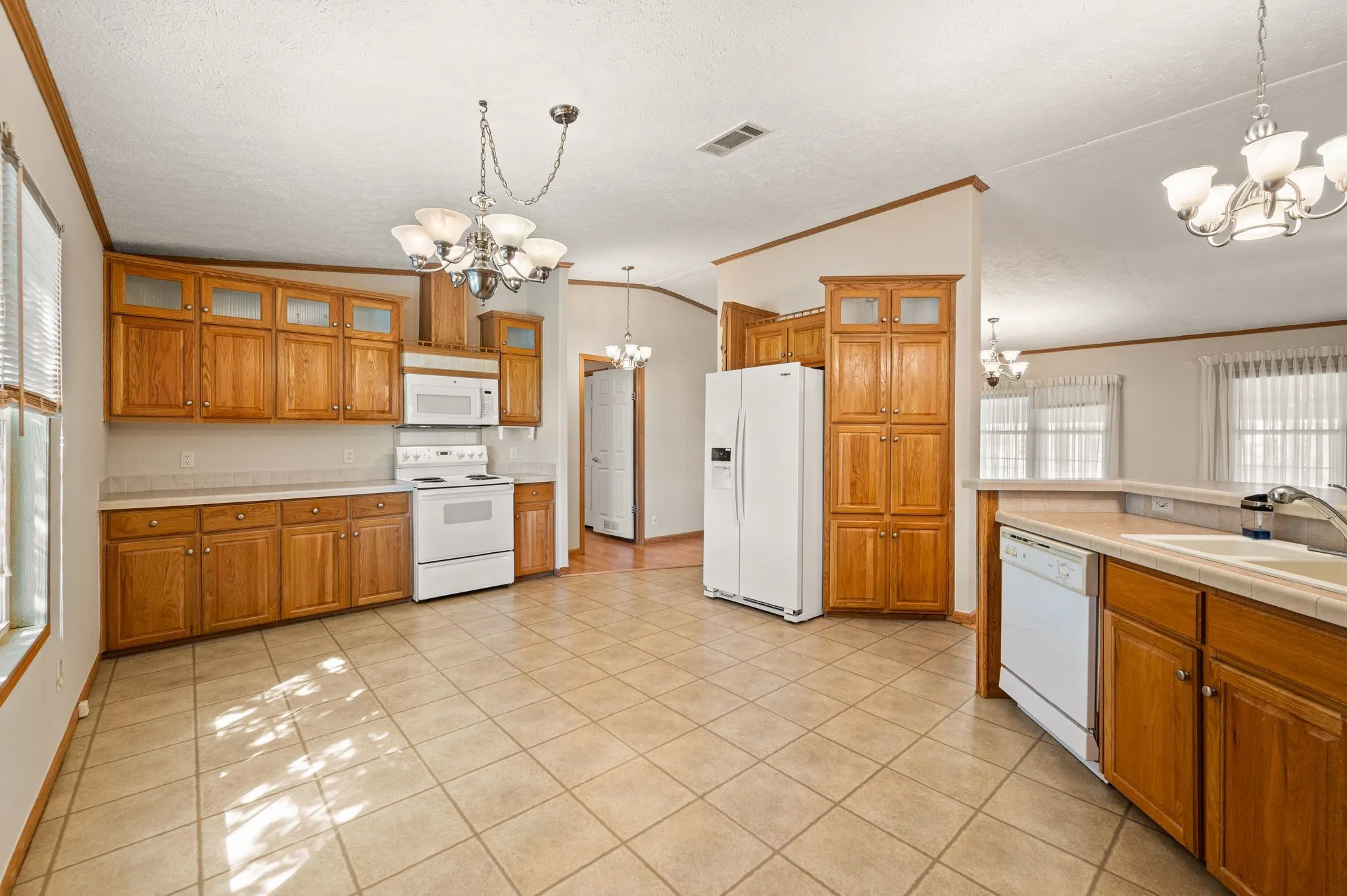 Manufactured Home For Rent in Hood County , 4103 Tolar Highway, Tolar, Texas 76476, 3 Bedroom, 2 Bathroom, 4 Garage spaces, 1,800 Sqft, built in 2003, mls#21407726, Real Estate Agent in Tolar, Homes For Rent in Hood county, Homes For Rent in Tolar, Realtor in Tolar Texas, Real Estate Brokerage Independent Realty Texas, Luminita Cordes Realtor