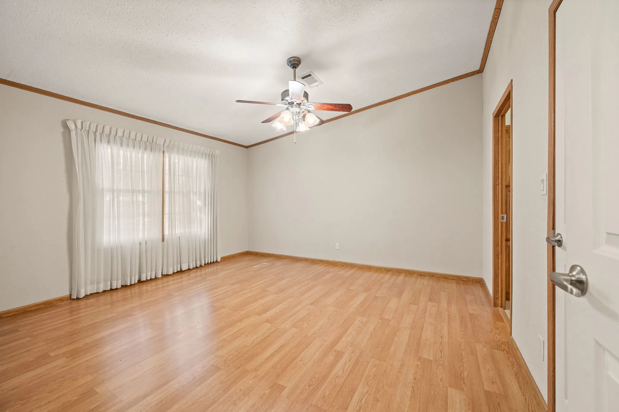 Manufactured Home For Rent in Hood County , 4103 Tolar Highway, Tolar, Texas 76476, 3 Bedroom, 2 Bathroom, 4 Garage spaces, 1,800 Sqft, built in 2003, mls#21407726, Real Estate Agent in Tolar, Homes For Rent in Hood county, Homes For Rent in Tolar, Realtor in Tolar Texas, Real Estate Brokerage Independent Realty Texas, Luminita Cordes Realtor