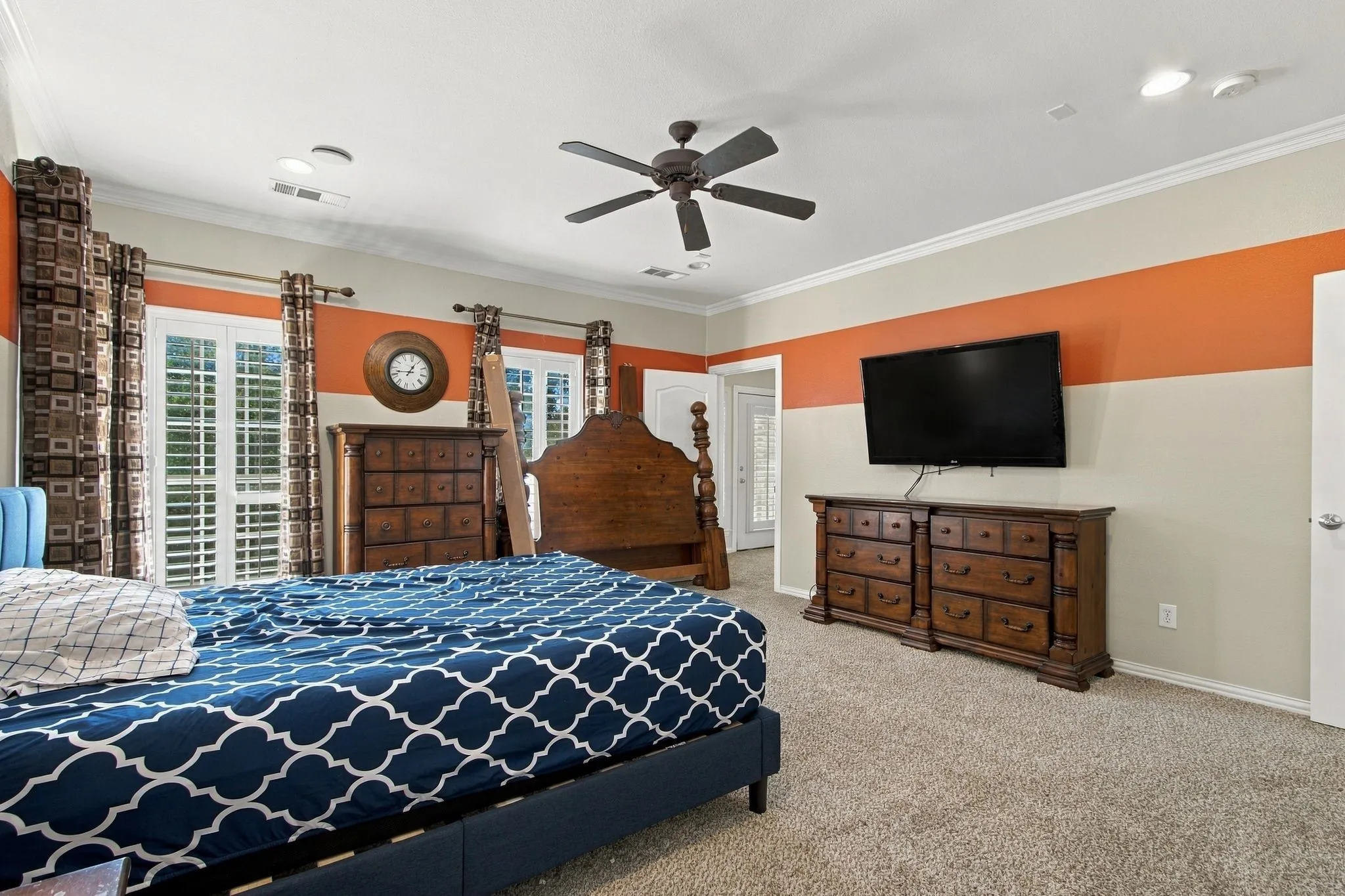 Single Family Residence For Sale in Denton County , 1833 Auburn Drive, Carrollton, Texas 75007, 4 Bedroom, 3 Bathroom, 2 Garage spaces, 3,717 Sqft, built in 2001, mls#21401664, Real Estate Agent in Carrollton, Homes For Sale in Denton county, Homes For Sale in Carrollton, Realtor in Carrollton Texas, Real Estate Brokerage Independent Realty Texas, Luminita Cordes Realtor