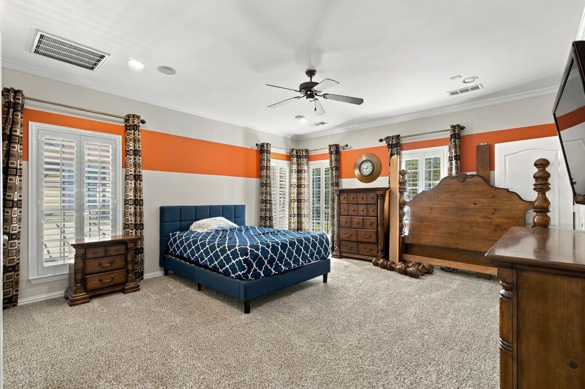 Single Family Residence For Sale in Denton County , 1833 Auburn Drive, Carrollton, Texas 75007, 4 Bedroom, 3 Bathroom, 2 Garage spaces, 3,717 Sqft, built in 2001, mls#21401664, Real Estate Agent in Carrollton, Homes For Sale in Denton county, Homes For Sale in Carrollton, Realtor in Carrollton Texas, Real Estate Brokerage Independent Realty Texas, Luminita Cordes Realtor