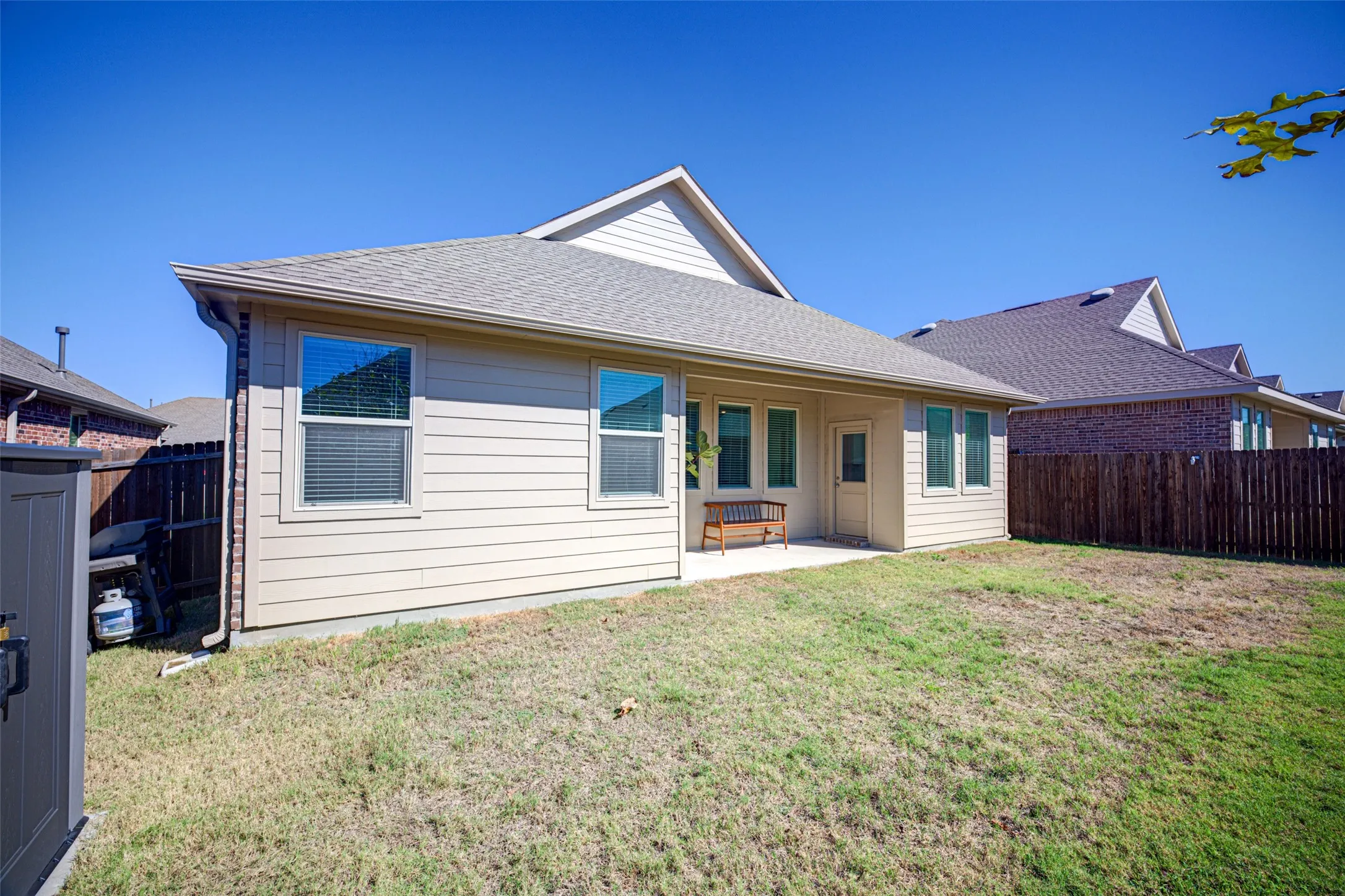Single Family Residence For Sale in Collin County , 1203 Mahogany Lane, Princeton, Texas 75407, 4 Bedroom, 2 Bathroom, 2 Garage spaces, 1,835 Sqft, built in 2022, mls#21408056, Real Estate Agent in Princeton, Homes For Sale in Collin county, Homes For Sale in Princeton, Realtor in Princeton Texas, Real Estate Brokerage Independent Realty Texas, Luminita Cordes Realtor