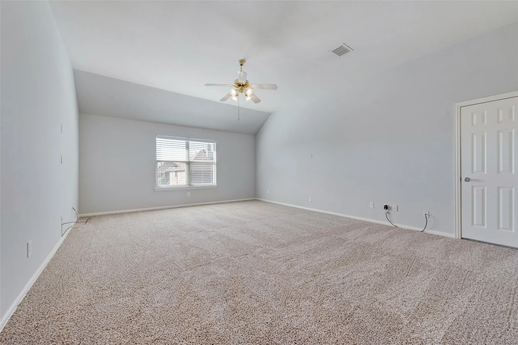 Single Family Residence For Rent in Tarrant County , 110 Millington Trail, Mansfield, Texas 76063, 4 Bedroom, 3 Bathroom, 2 Garage spaces, 2,664 Sqft, built in 2002, mls#21407035, Real Estate Agent in Mansfield, Homes For Rent in Tarrant county, Homes For Rent in Mansfield, Realtor in Mansfield Texas, Real Estate Brokerage Independent Realty Texas, Luminita Cordes Realtor