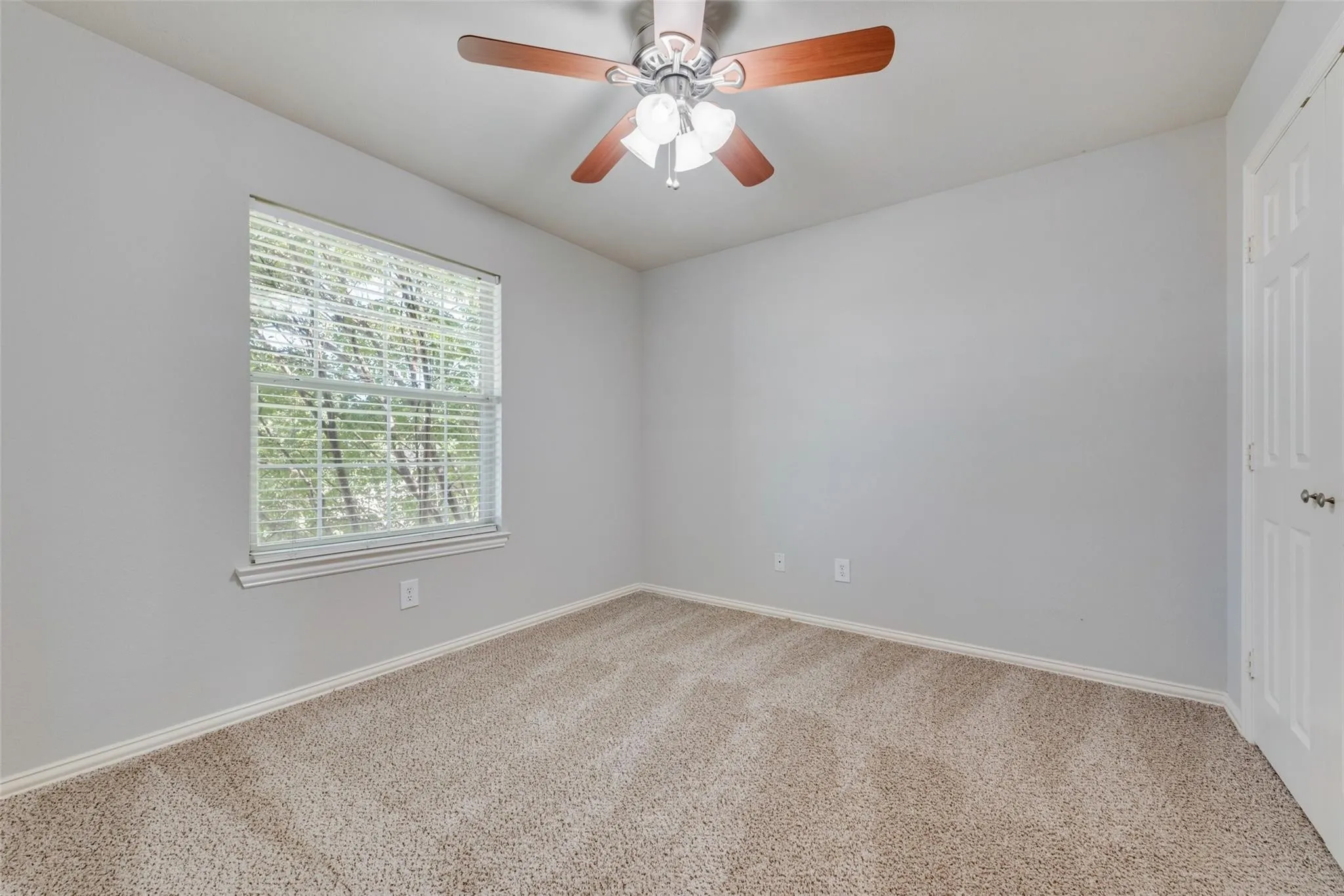 Single Family Residence For Rent in Tarrant County , 110 Millington Trail, Mansfield, Texas 76063, 4 Bedroom, 3 Bathroom, 2 Garage spaces, 2,664 Sqft, built in 2002, mls#21407035, Real Estate Agent in Mansfield, Homes For Rent in Tarrant county, Homes For Rent in Mansfield, Realtor in Mansfield Texas, Real Estate Brokerage Independent Realty Texas, Luminita Cordes Realtor
